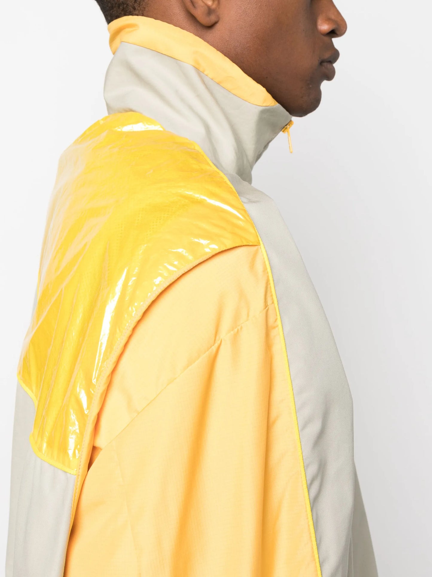 colour-block zip-fastening jacket
