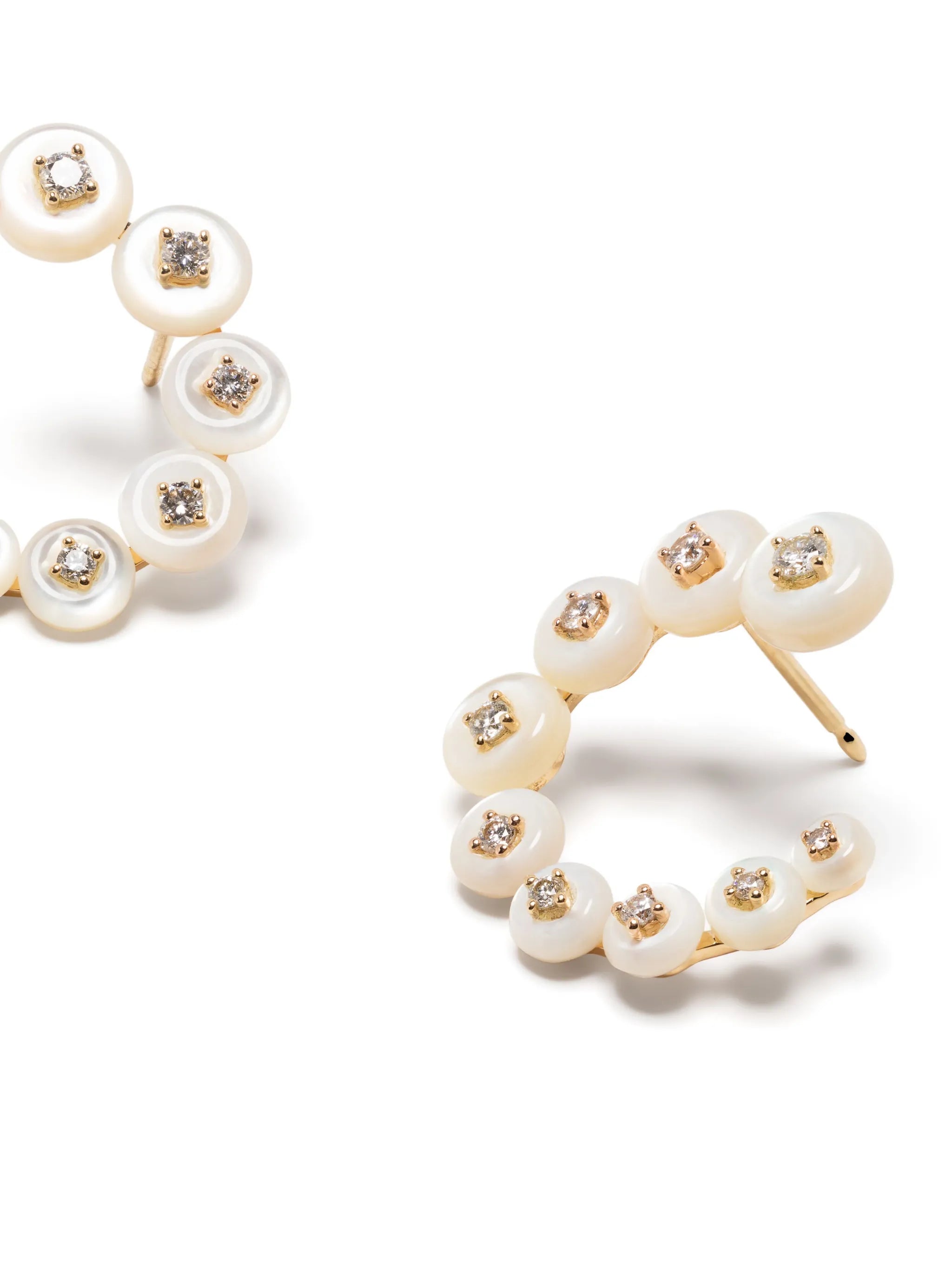 18kt yellow gold small Circle mother-of-pearl diamond earrings