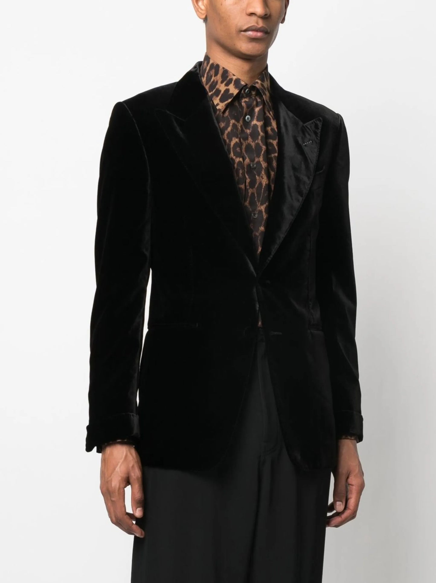 single-breasted velvet blazer