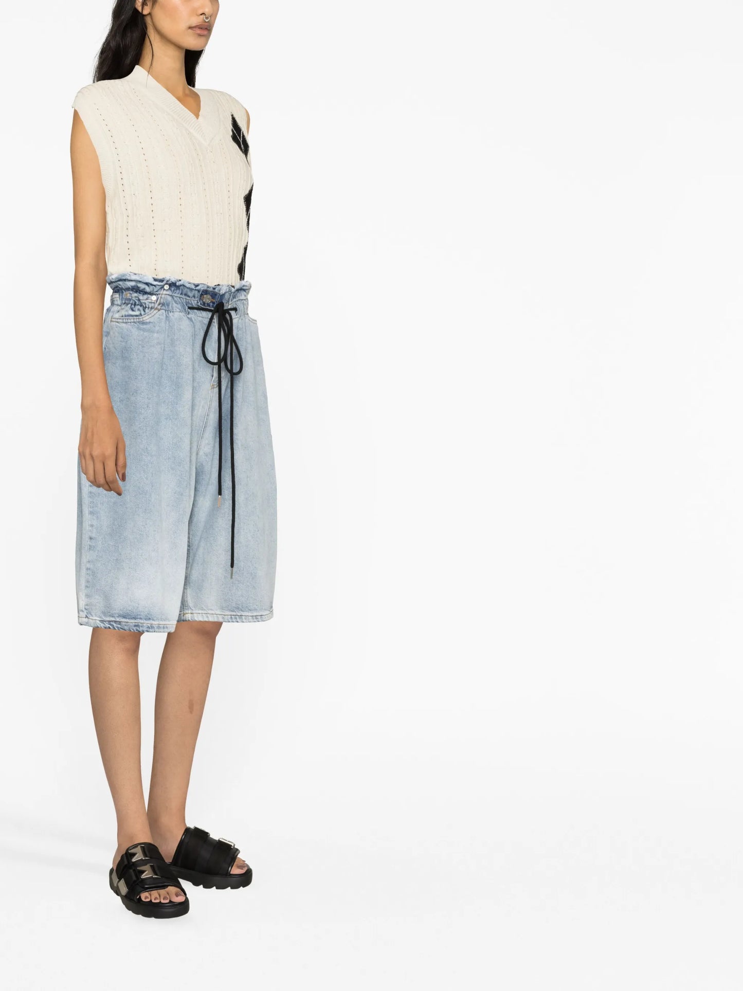 Belt Off denim shorts