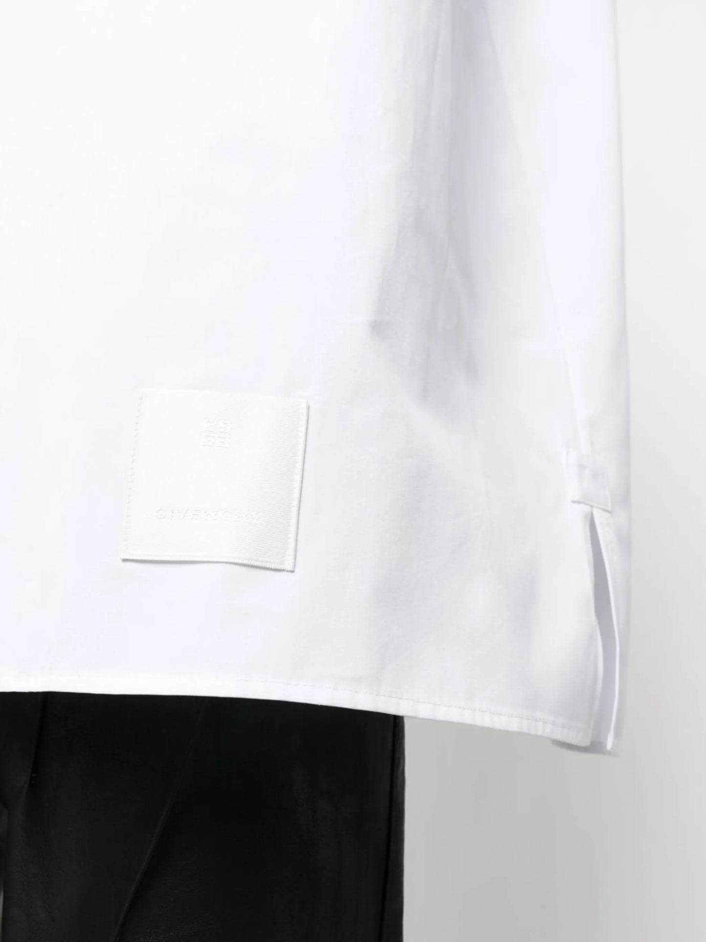 long sleeveless shirt