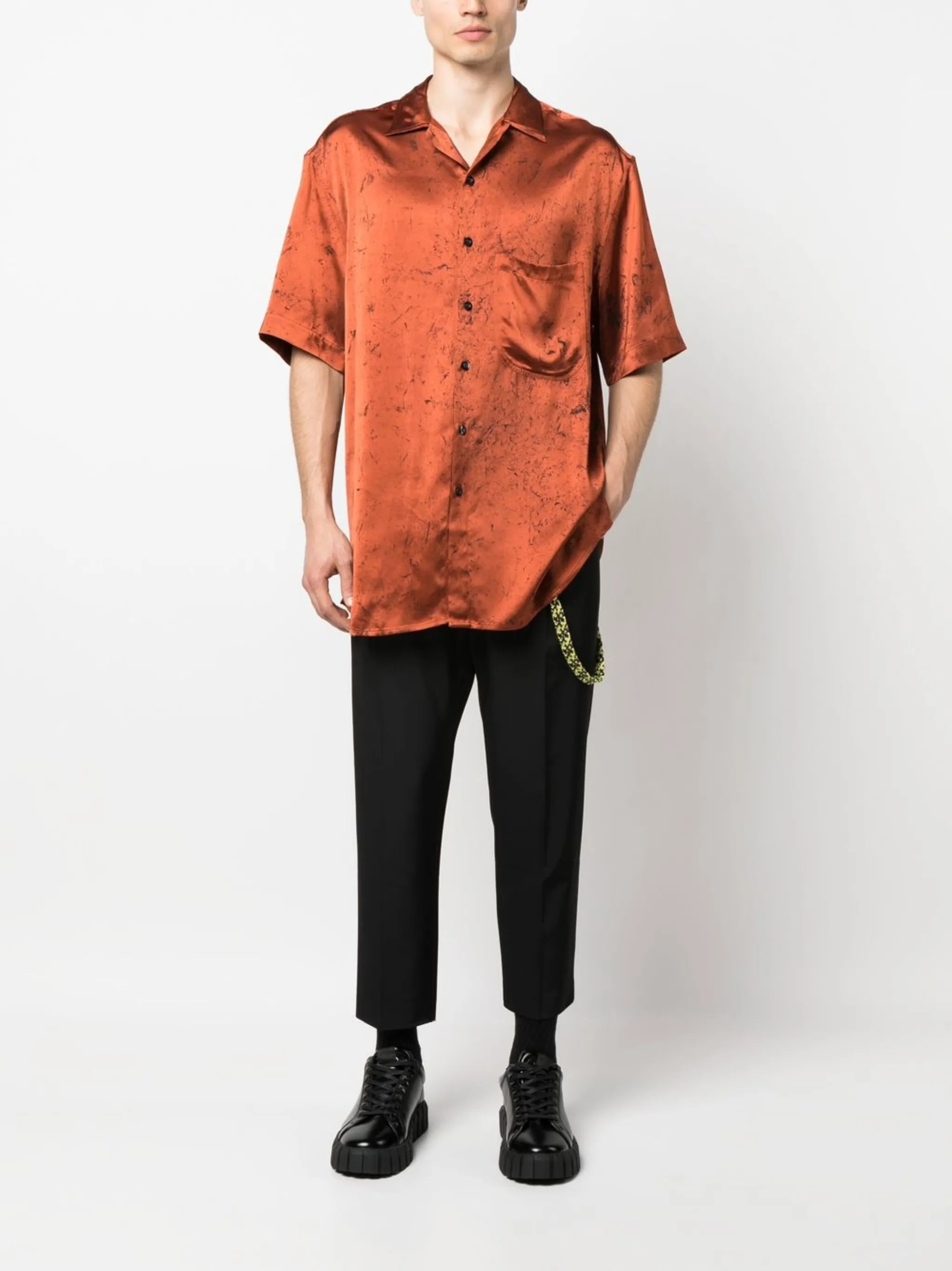 pleated tapered trousers