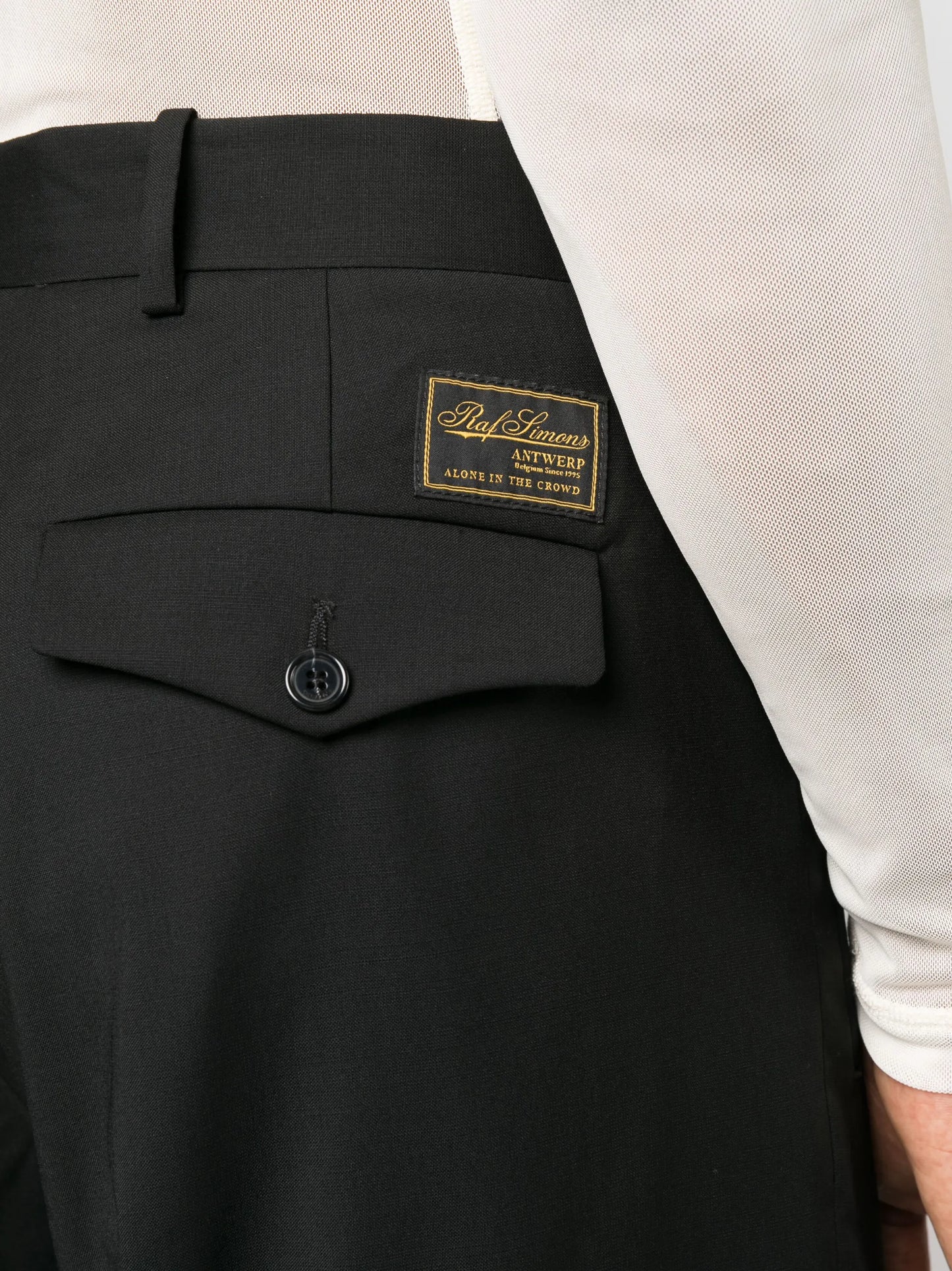 straight-leg trousers