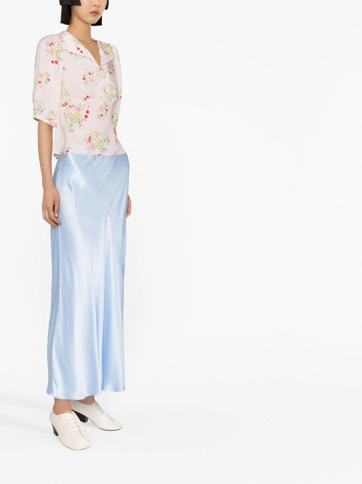 floral-print blouse