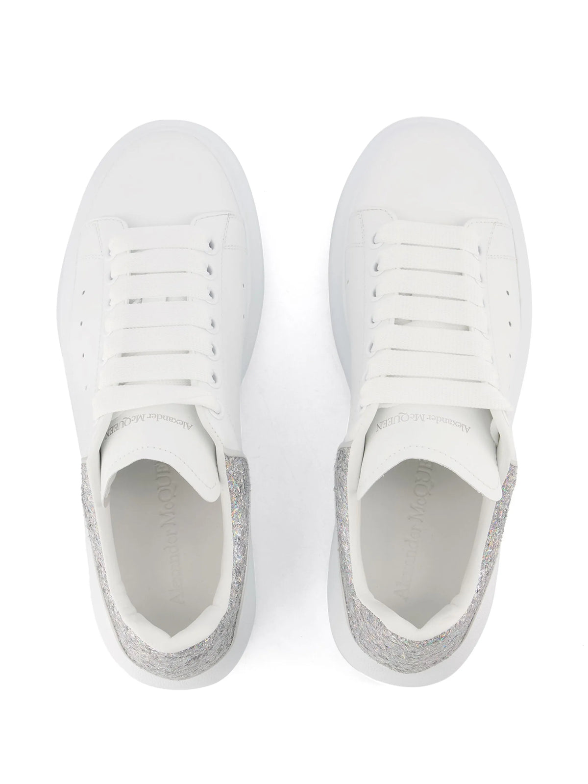 low-top lace-up sneakers