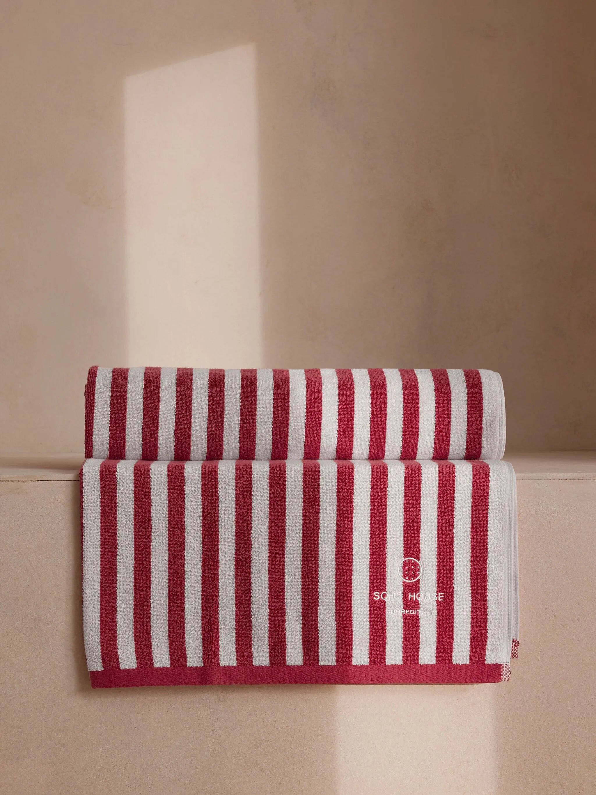 embroidered-logo cotton pool towel
