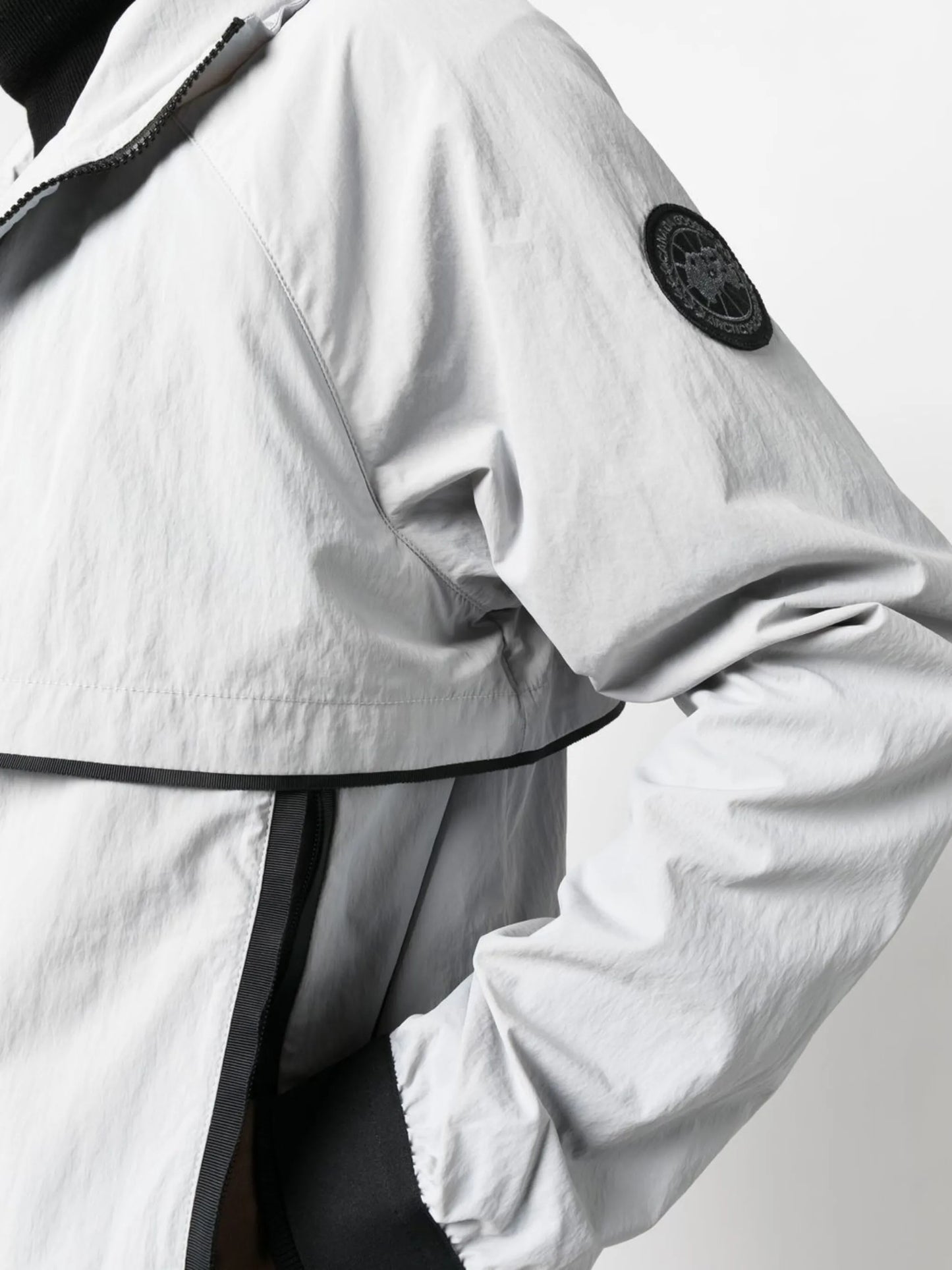 long-sleeves hooded jacket