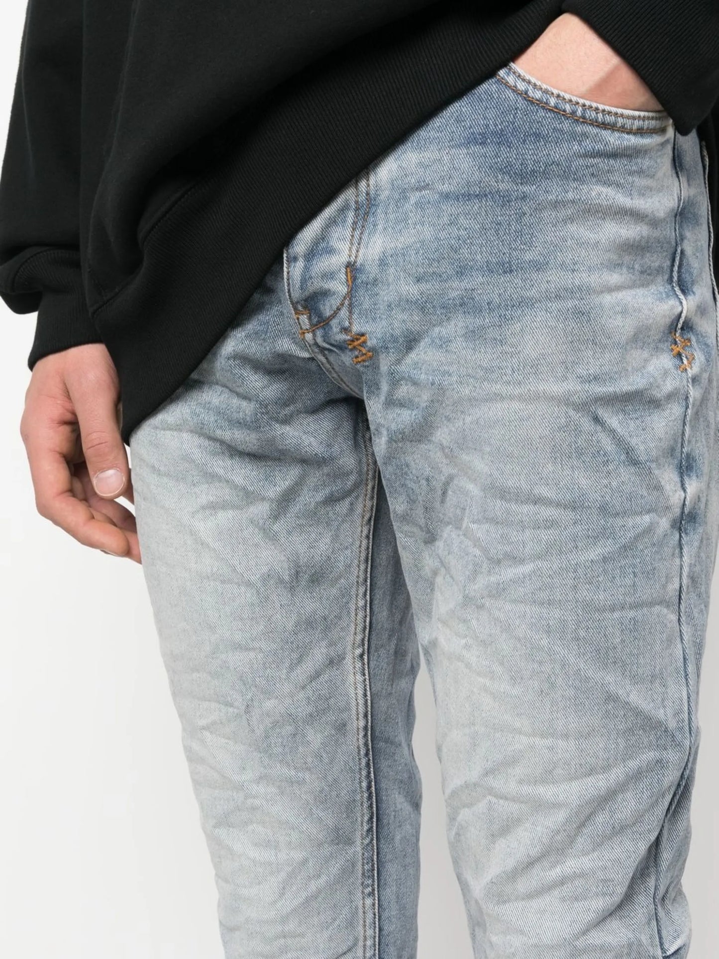crinkled slim-cut jeans
