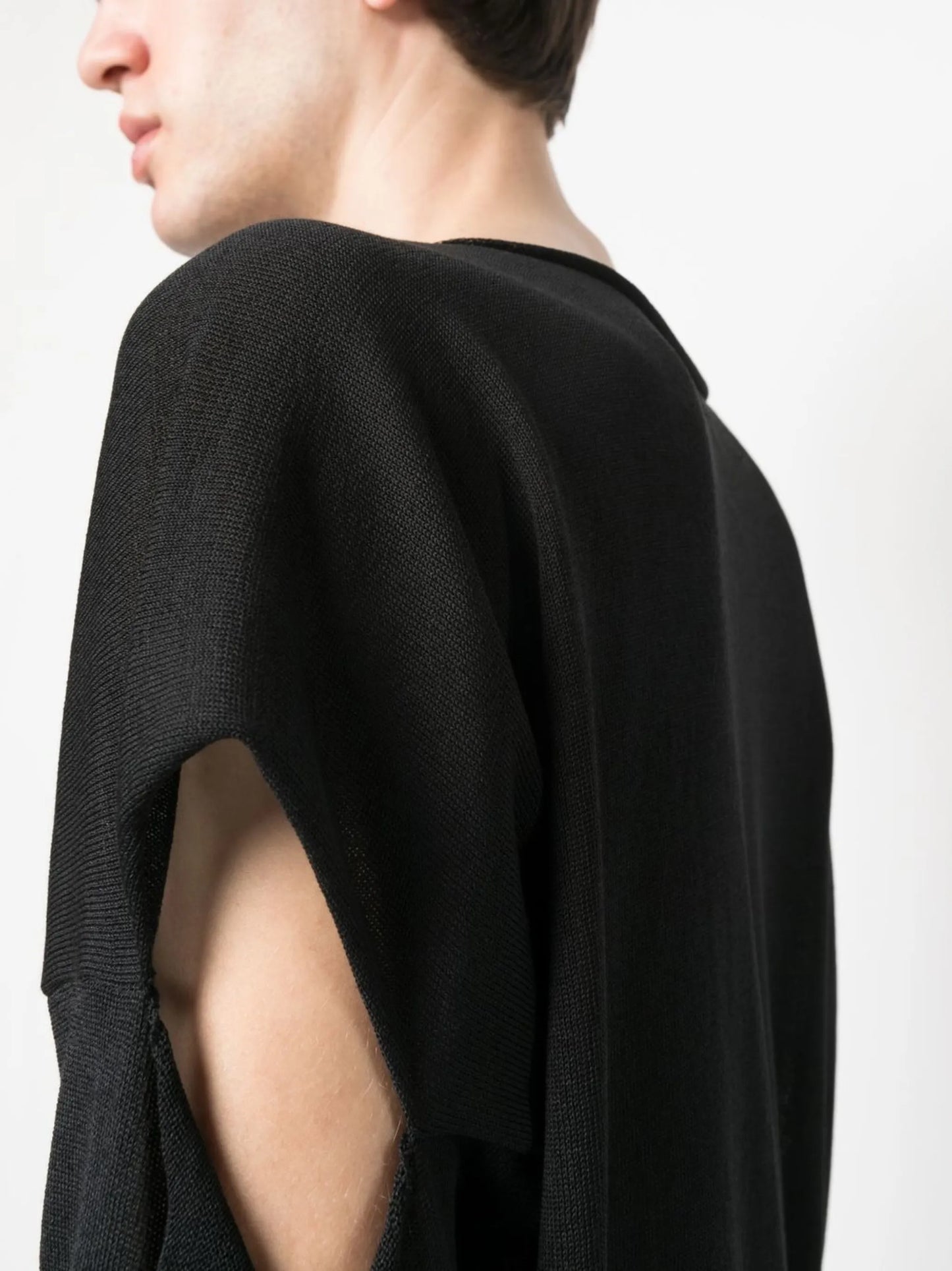 fine-knit wide-neck jumper