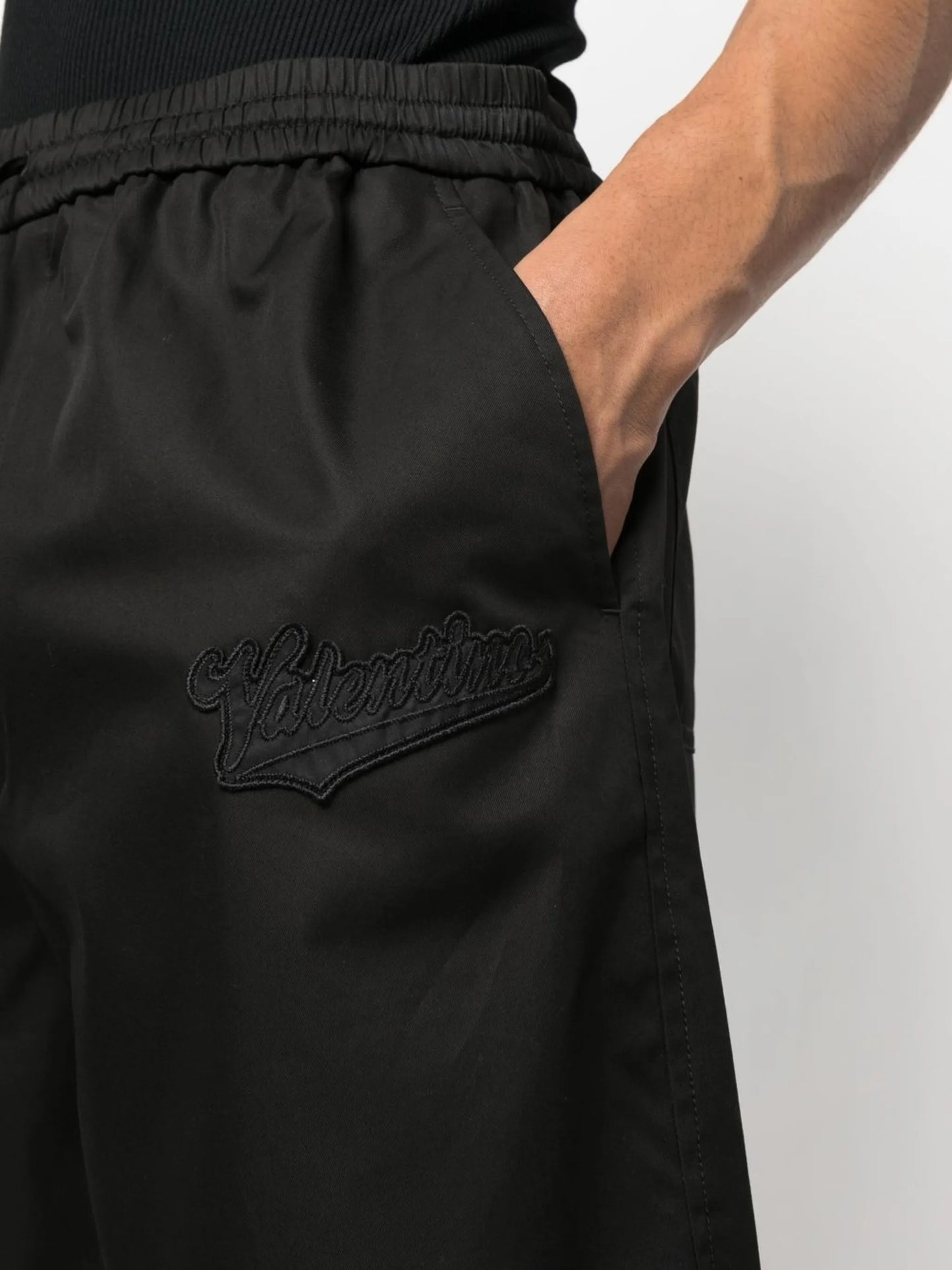 logo-patch cotton drawstring shorts