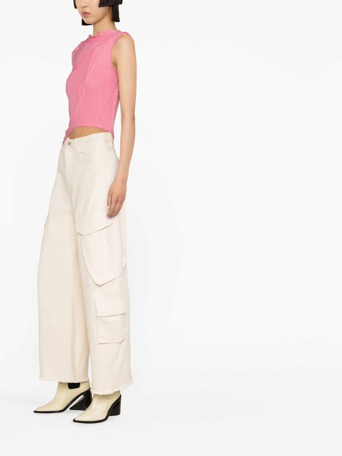 wide-leg cargo jeans