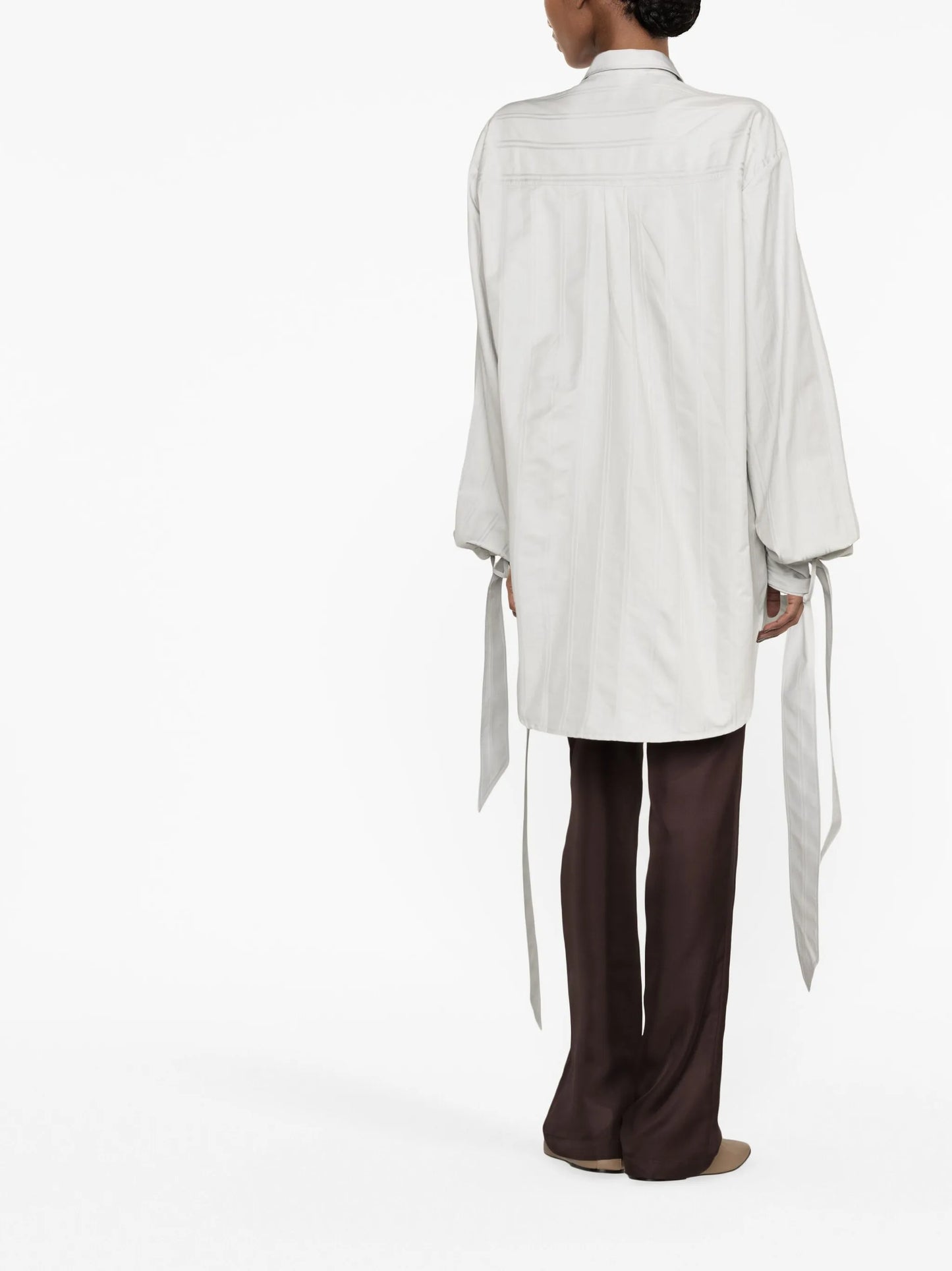wide-sleeved pocket shirt