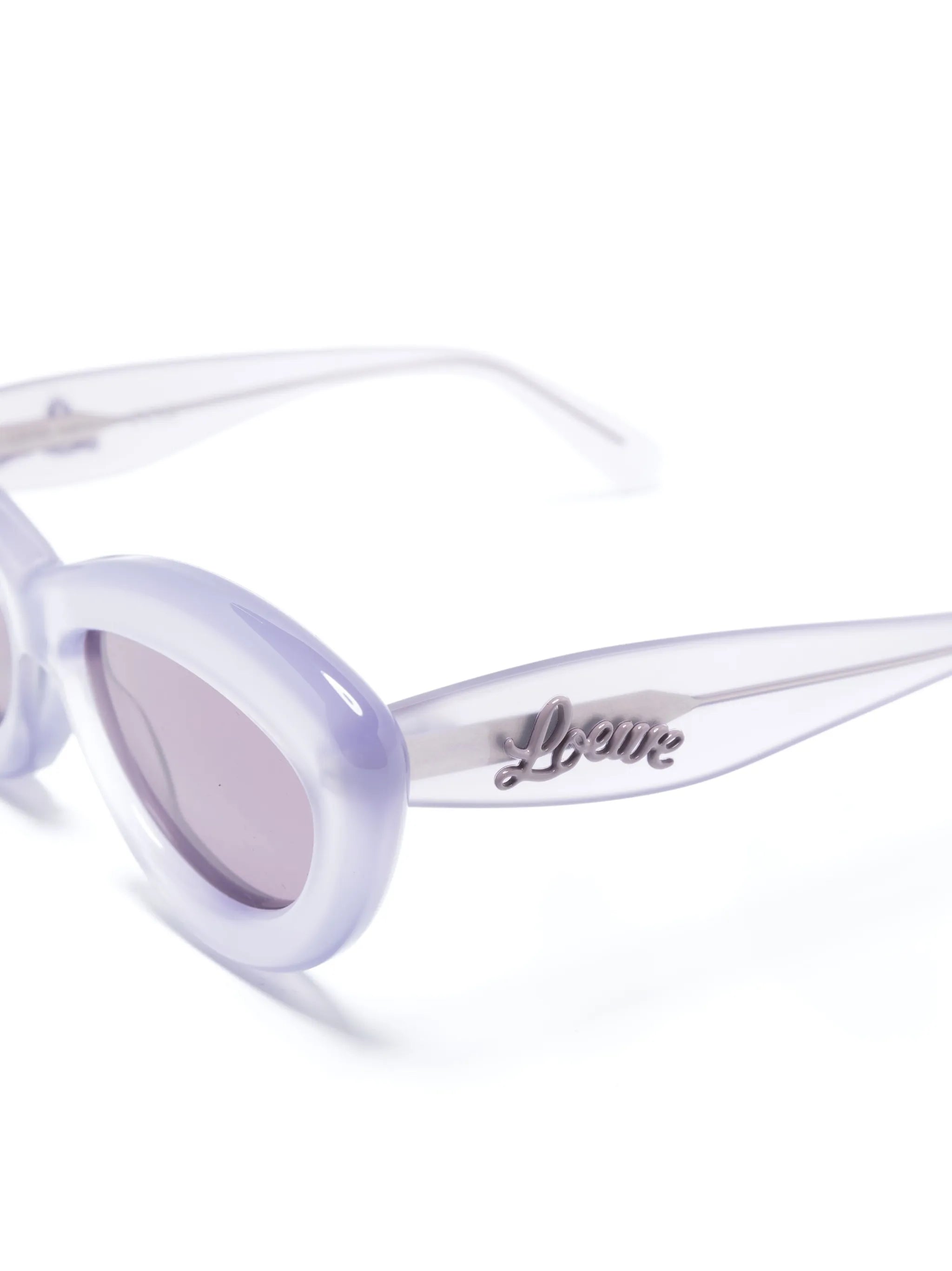 Curvy cat-eye sunglasses
