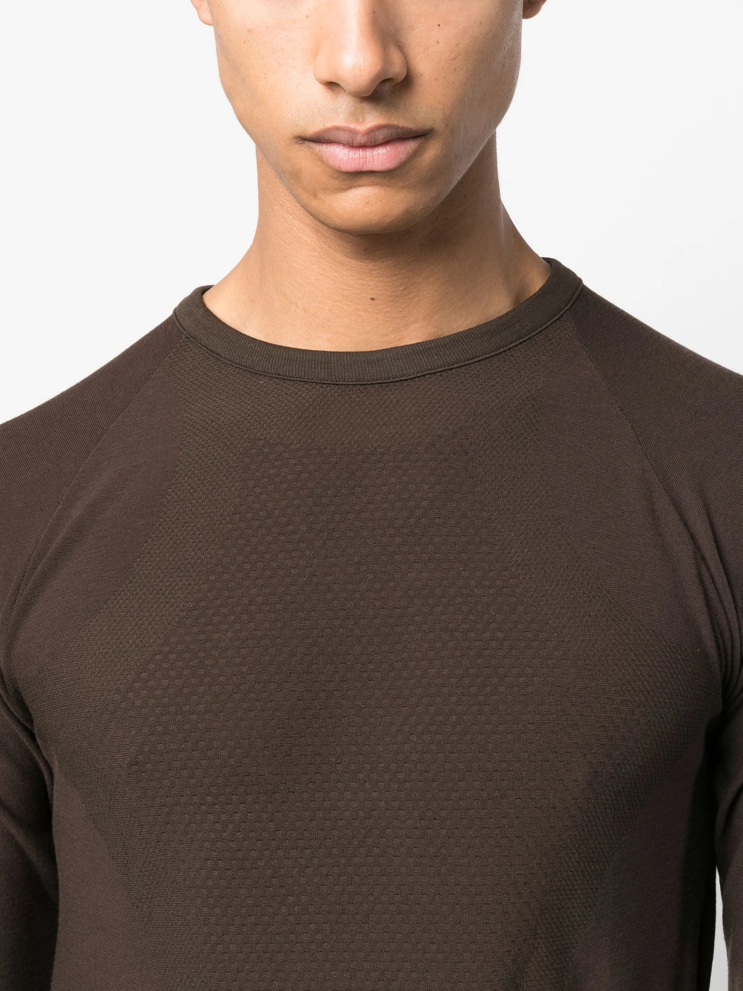 seamless long-sleeve T-shirt