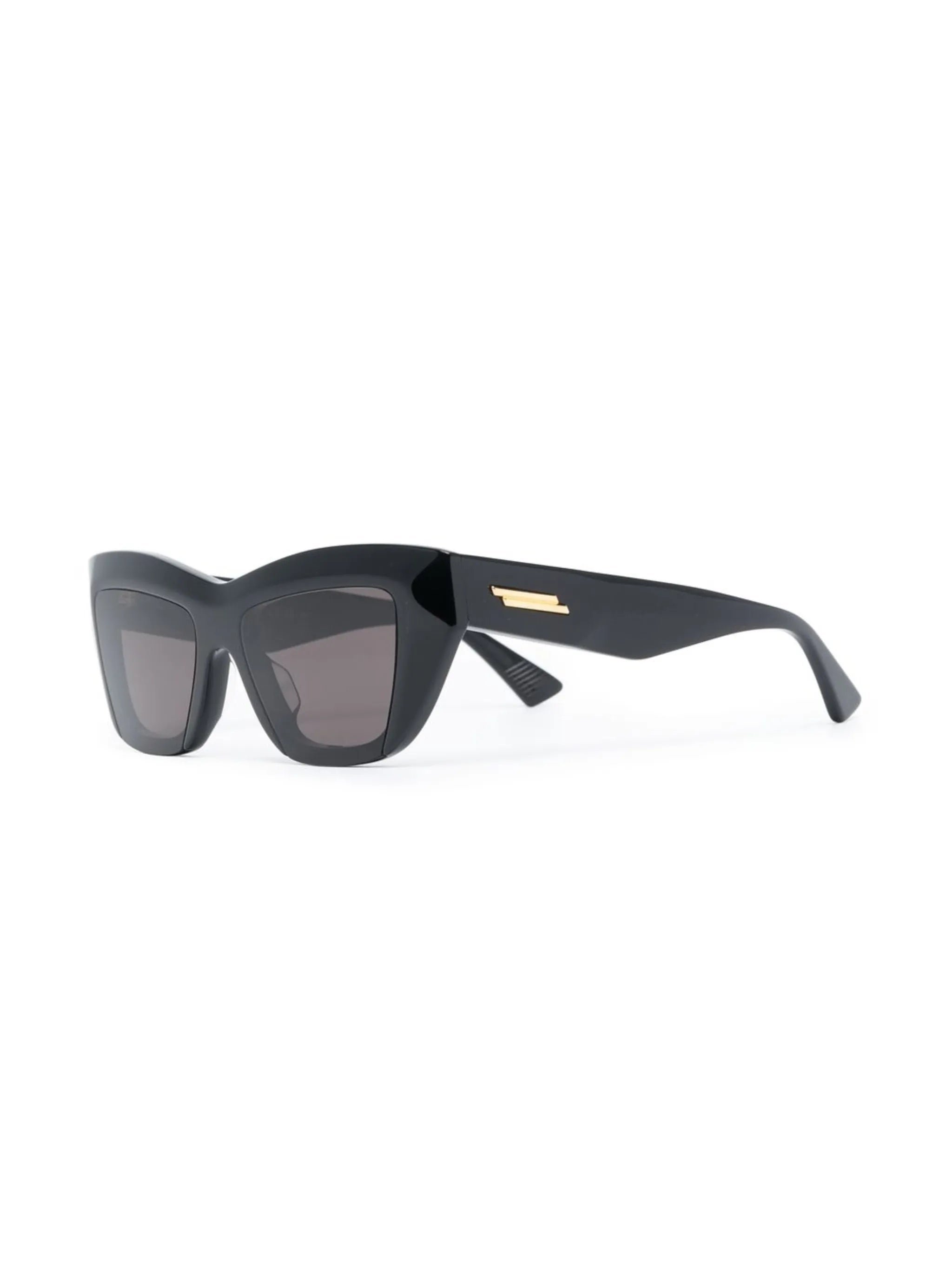 cat-eye sunglasses