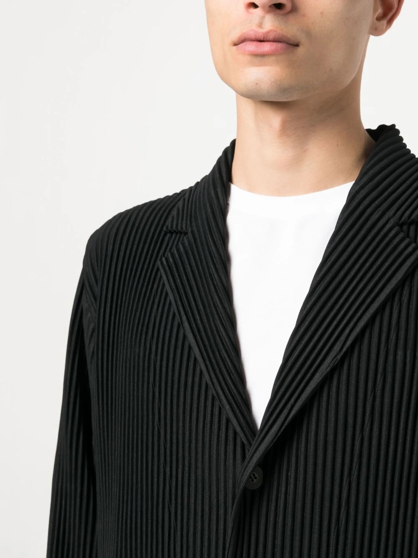 plissé single-breasted coat