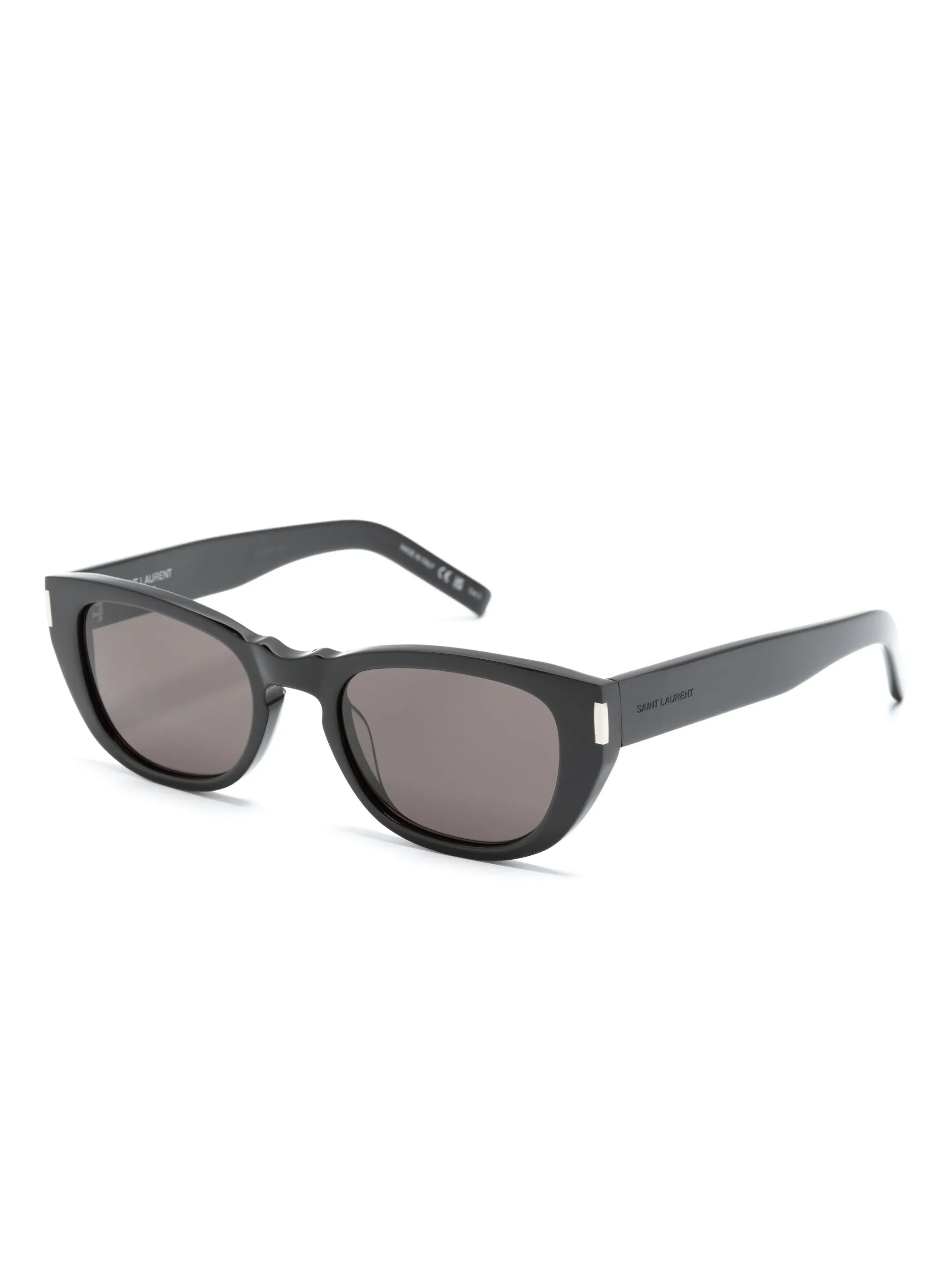 cat-eye frame sunglasses