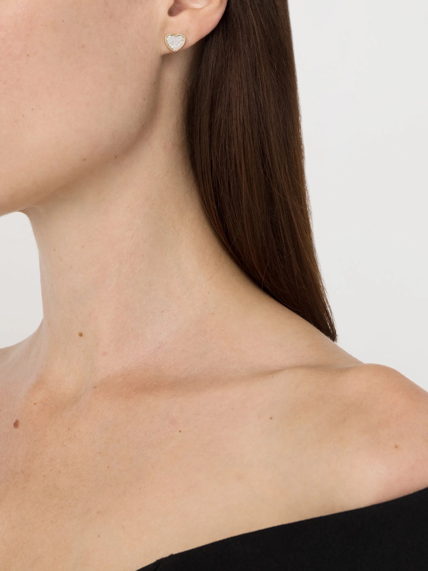 9kt yellow gold diamond heart stud earrings