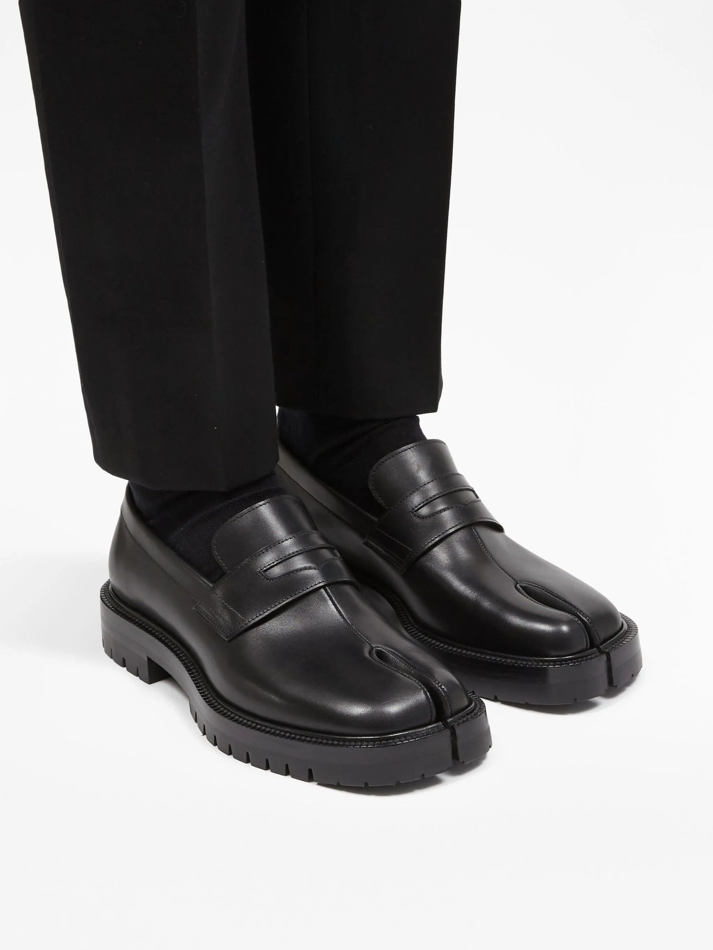 Tabi leather loafers