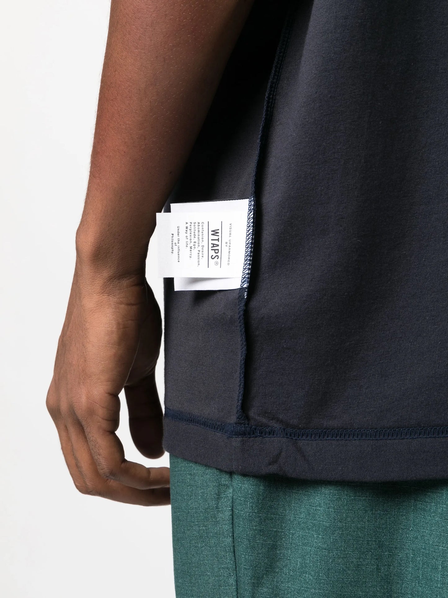 logo-patch drop-shoulder T-shirt