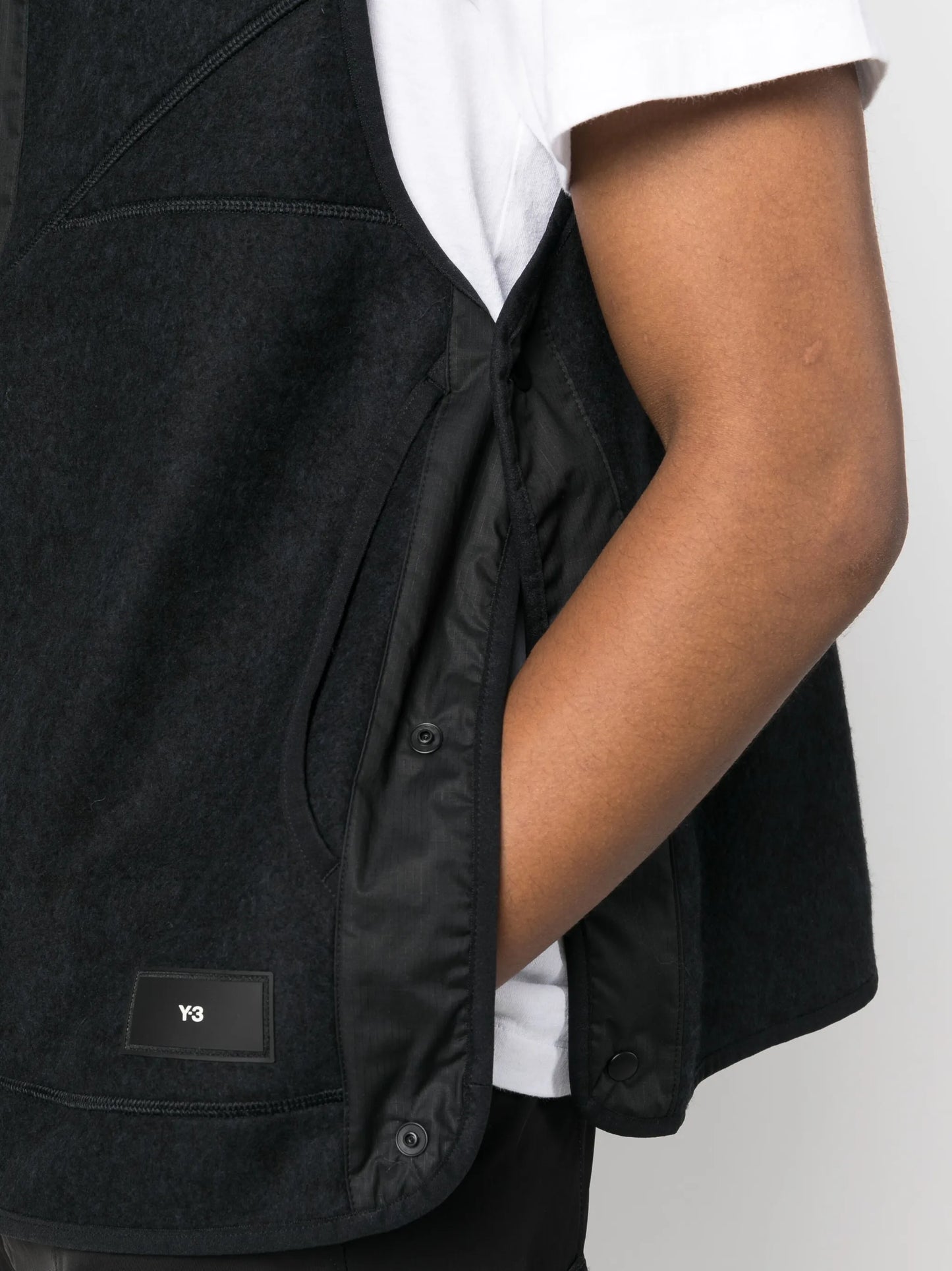 logo-patch sleeveless jacket