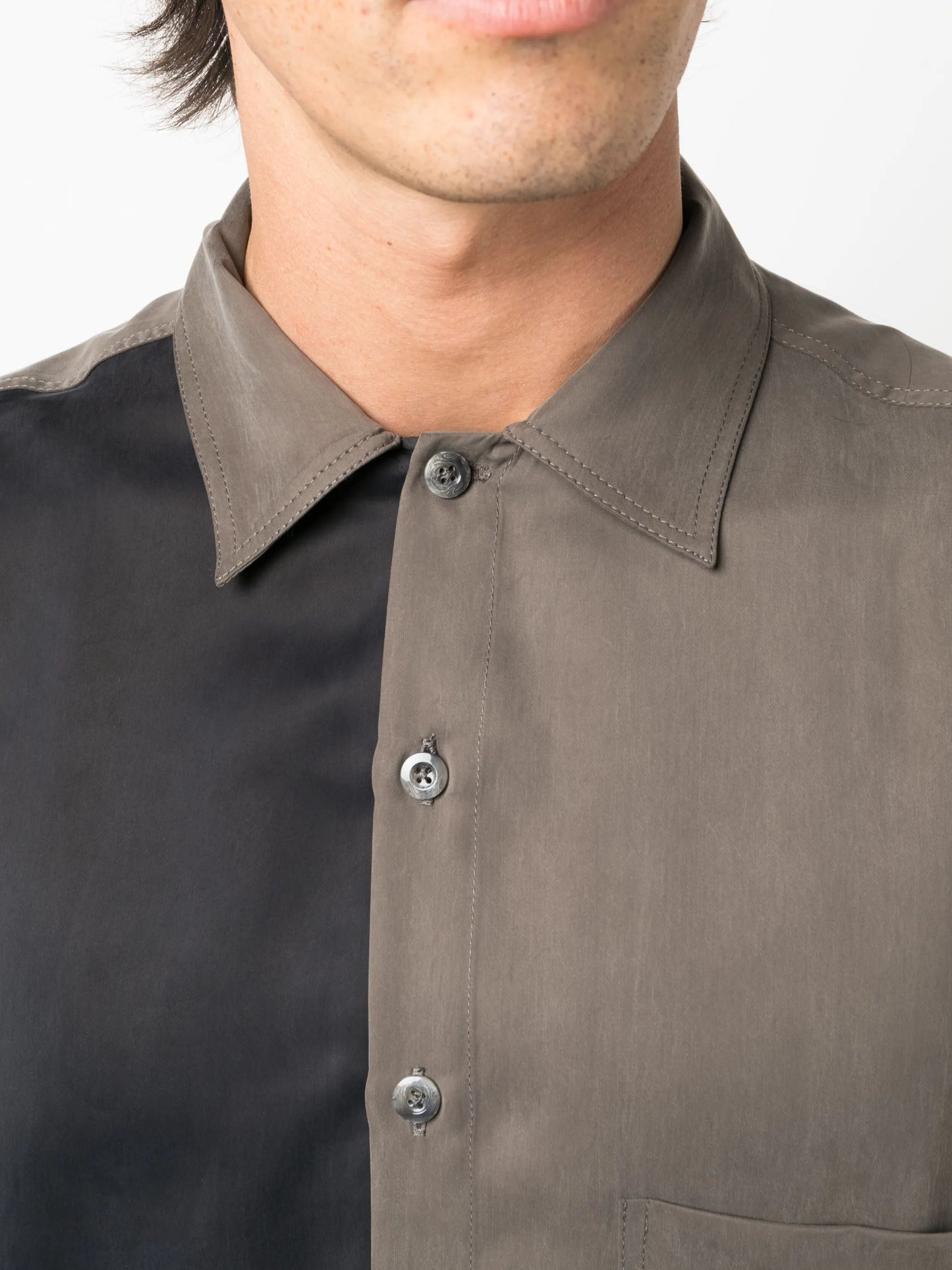 colour-block short-sleeve shirt