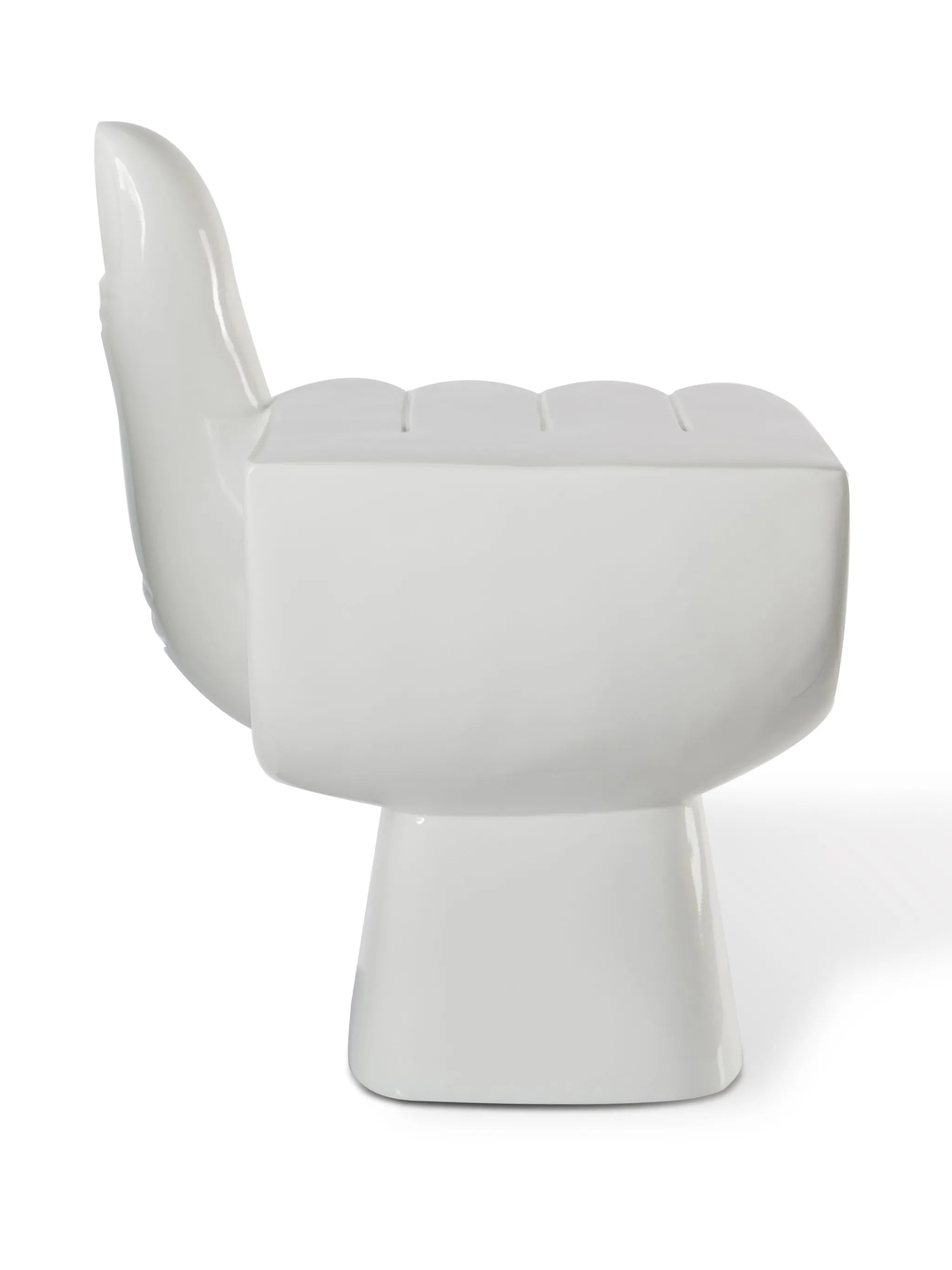 Fist lacquered chair
