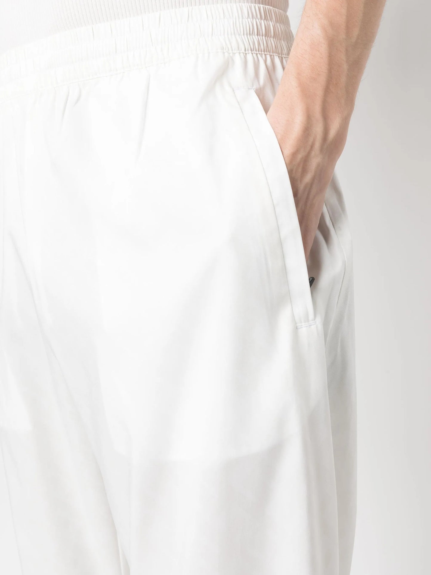 elastic-waist wide-leg trousers