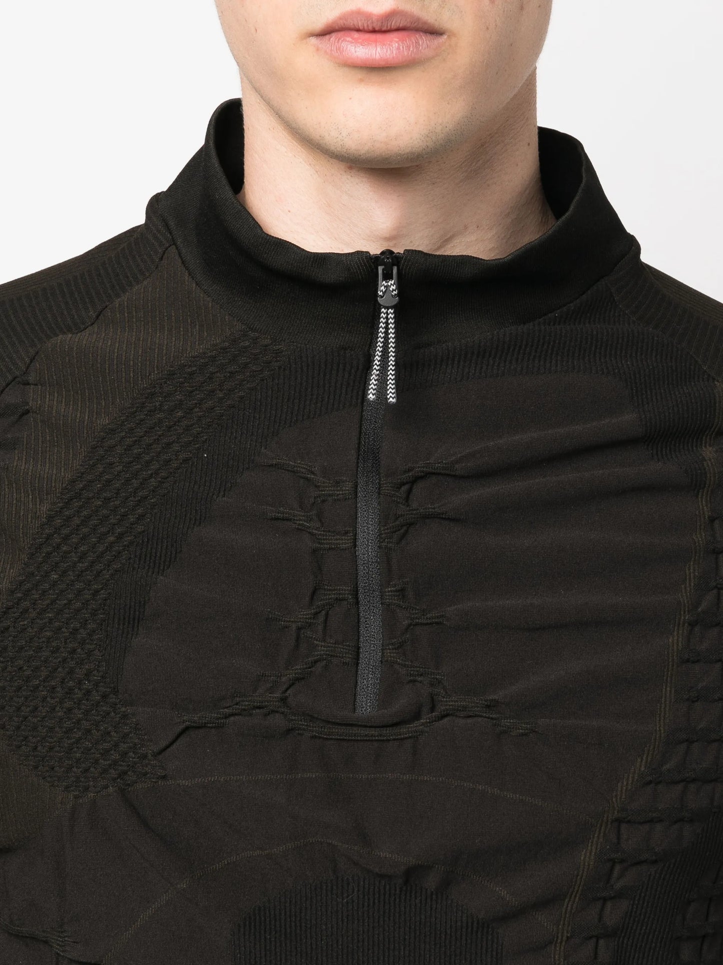 half-zip 3D top