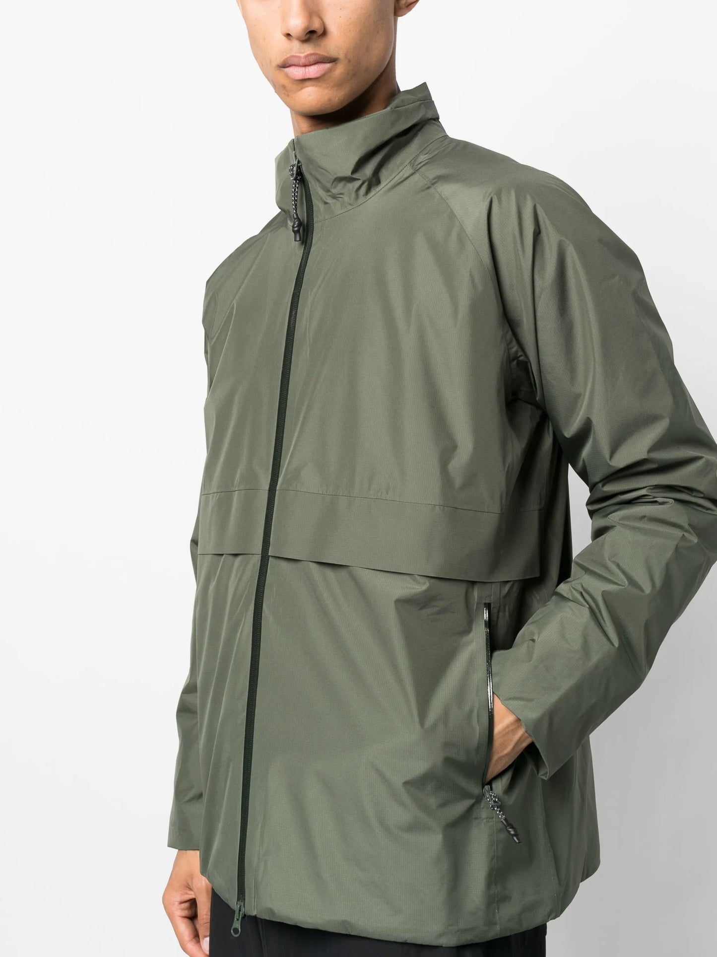 zip-up high-neck lightweight jacket