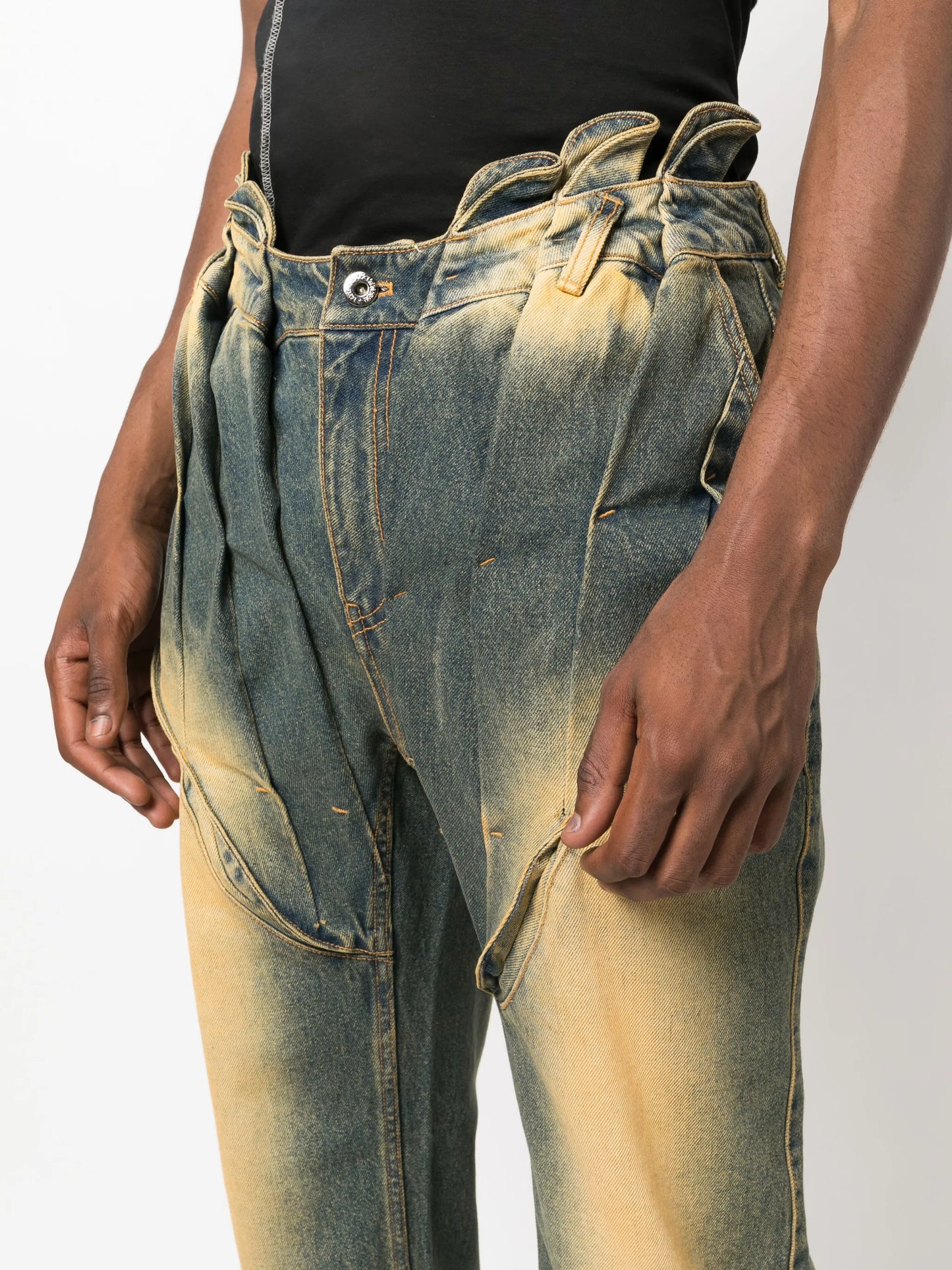 mid-rise straight-leg jeans