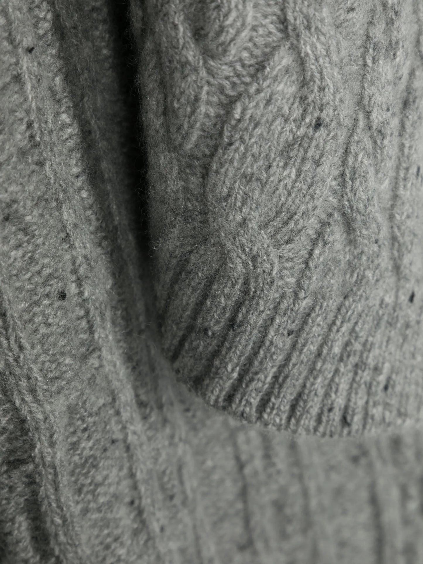 cable-knit cashmere scarf
