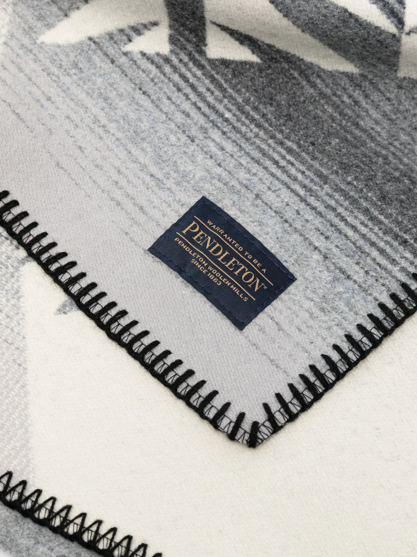 Nike N7 patterned-jacquard blanket