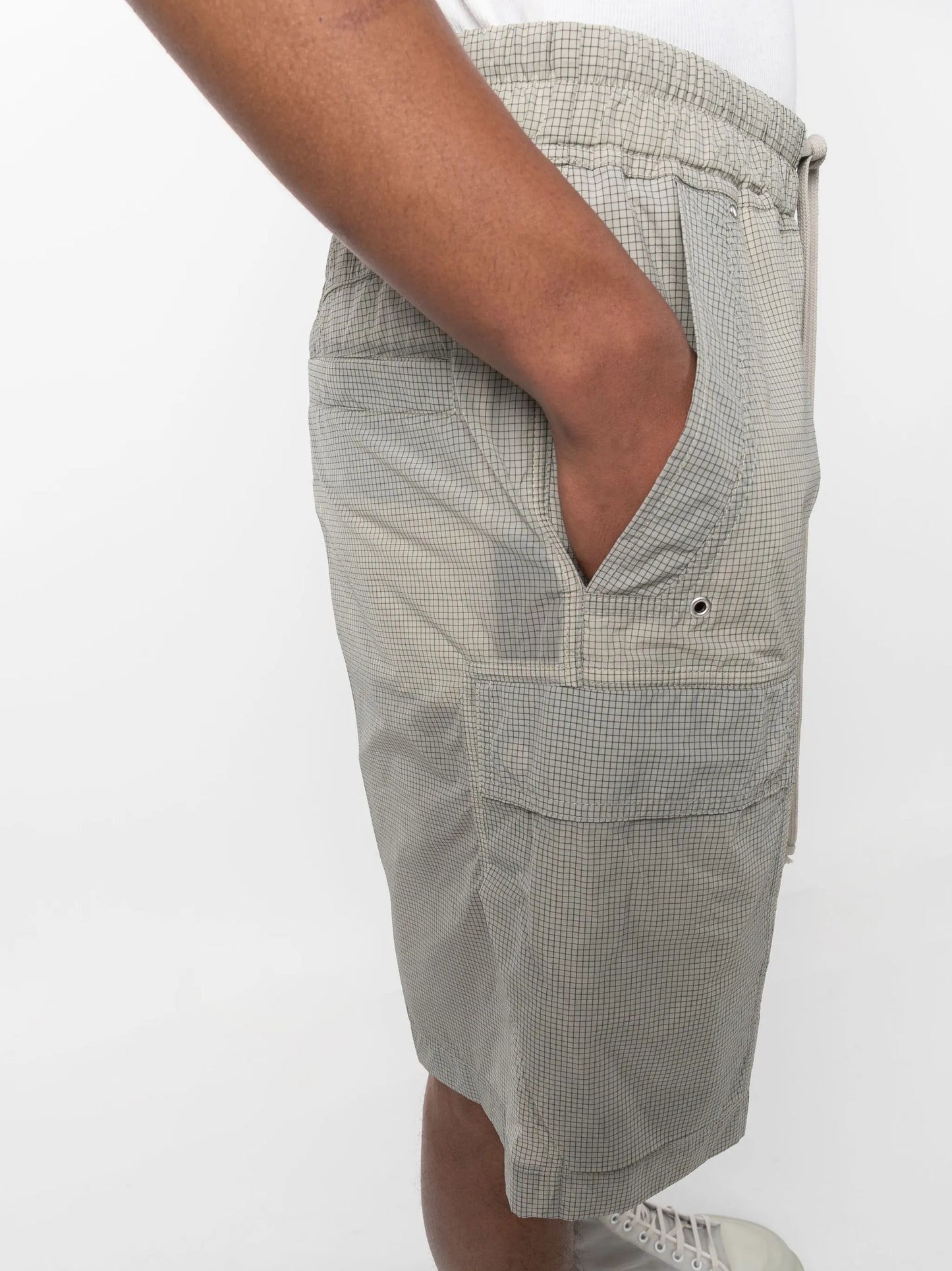 check-print drawstring shorts