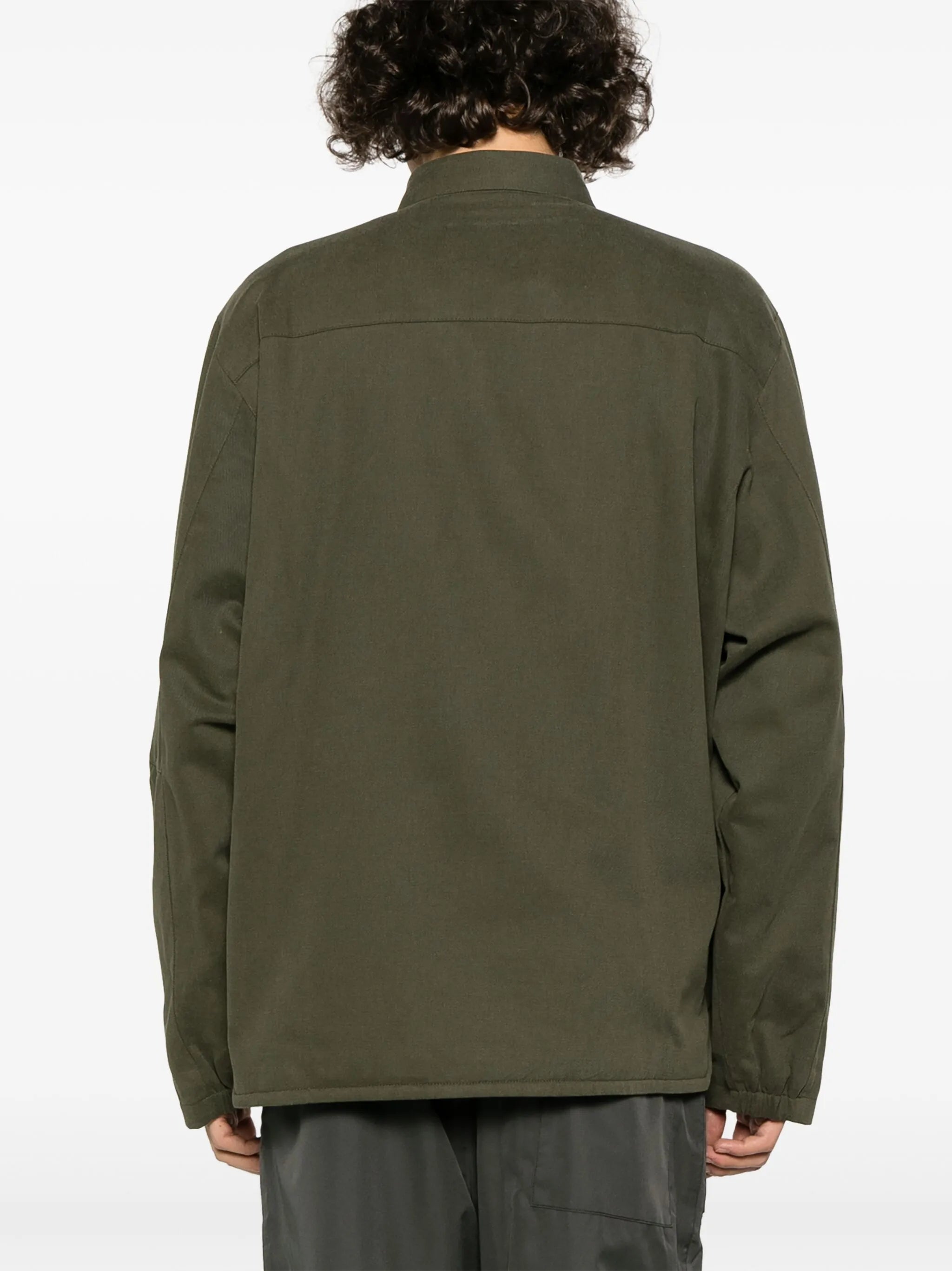 spread-collar press-stud fastening shirt