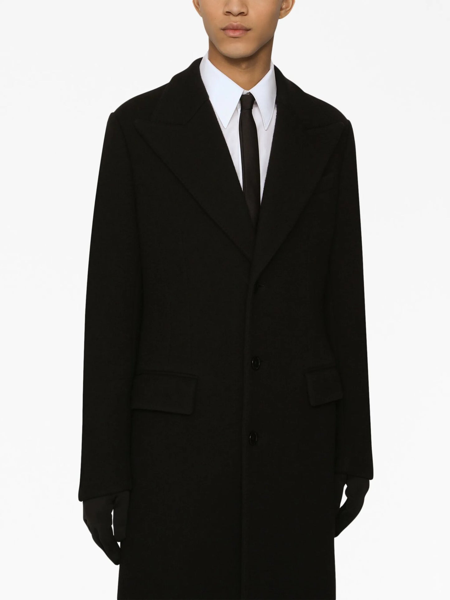 single-breasted notcheded-lapels coat