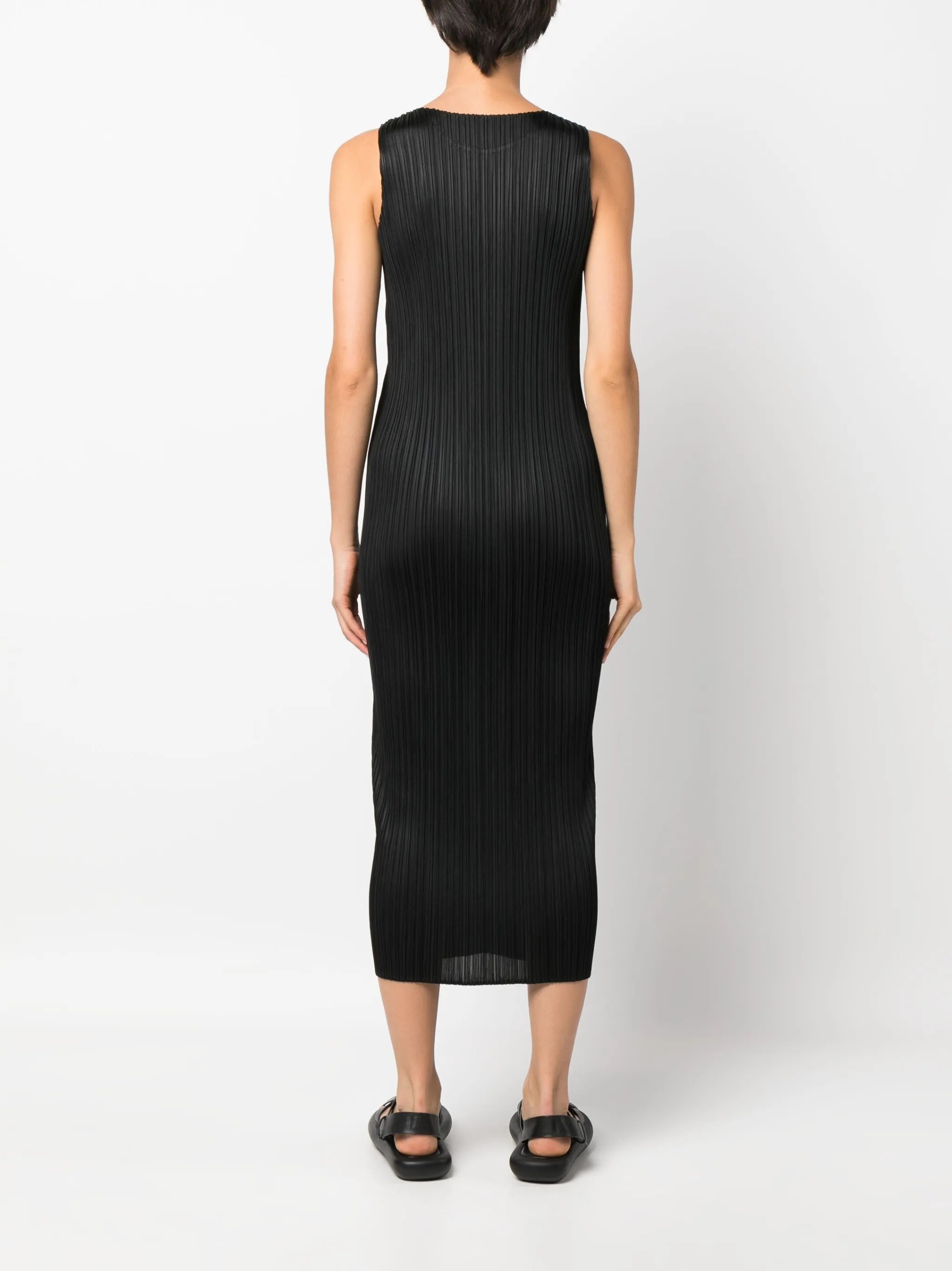 sleeveless pleated midi dress