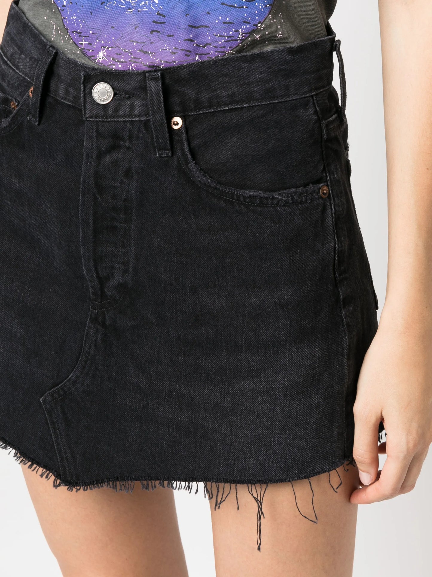 raw-cut hem denim skirt