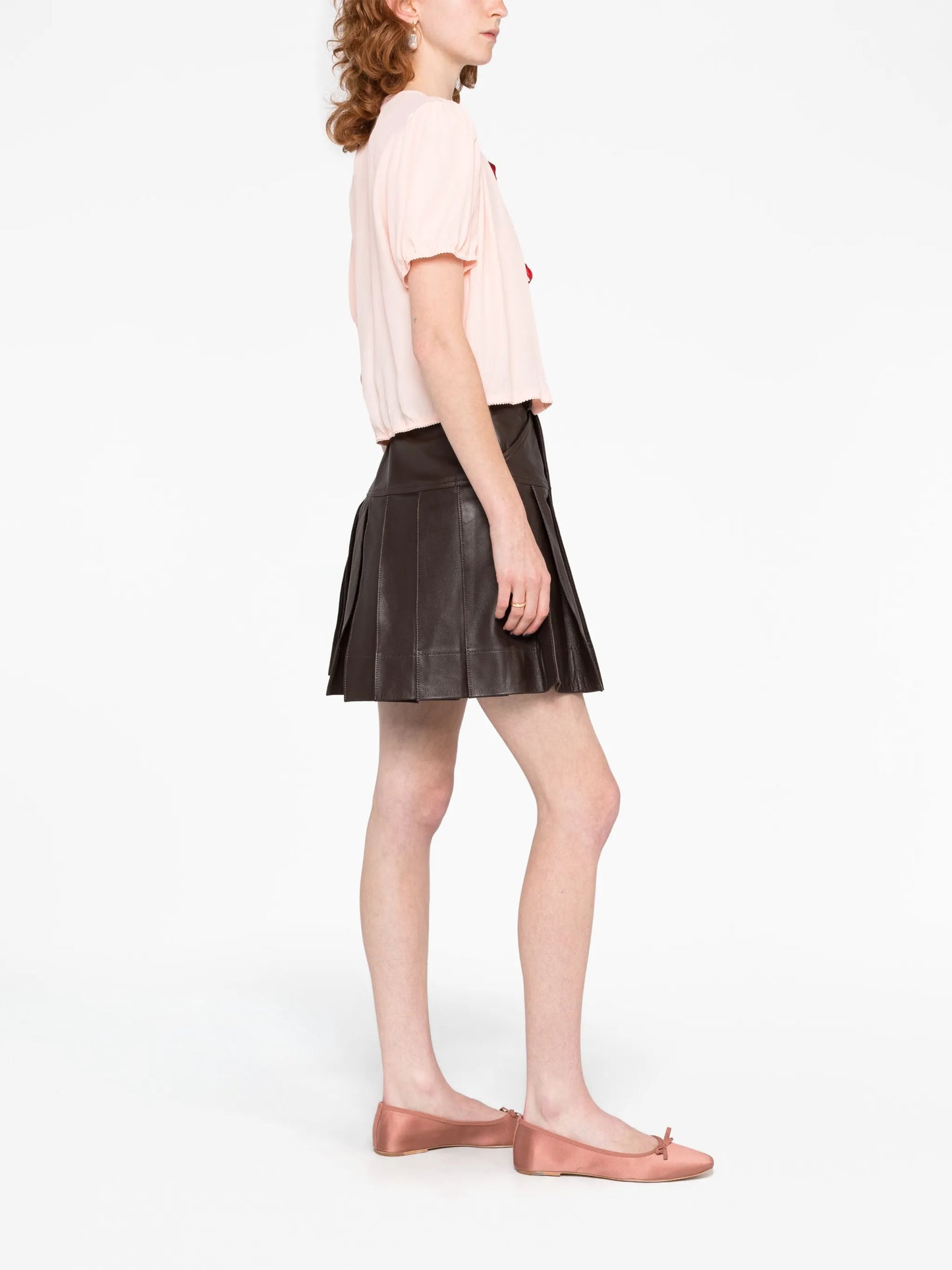 tie-fastening cropped blouse