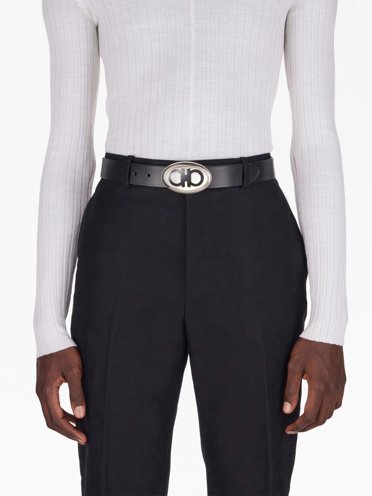 oval-shaped Gancini-buckle belt
