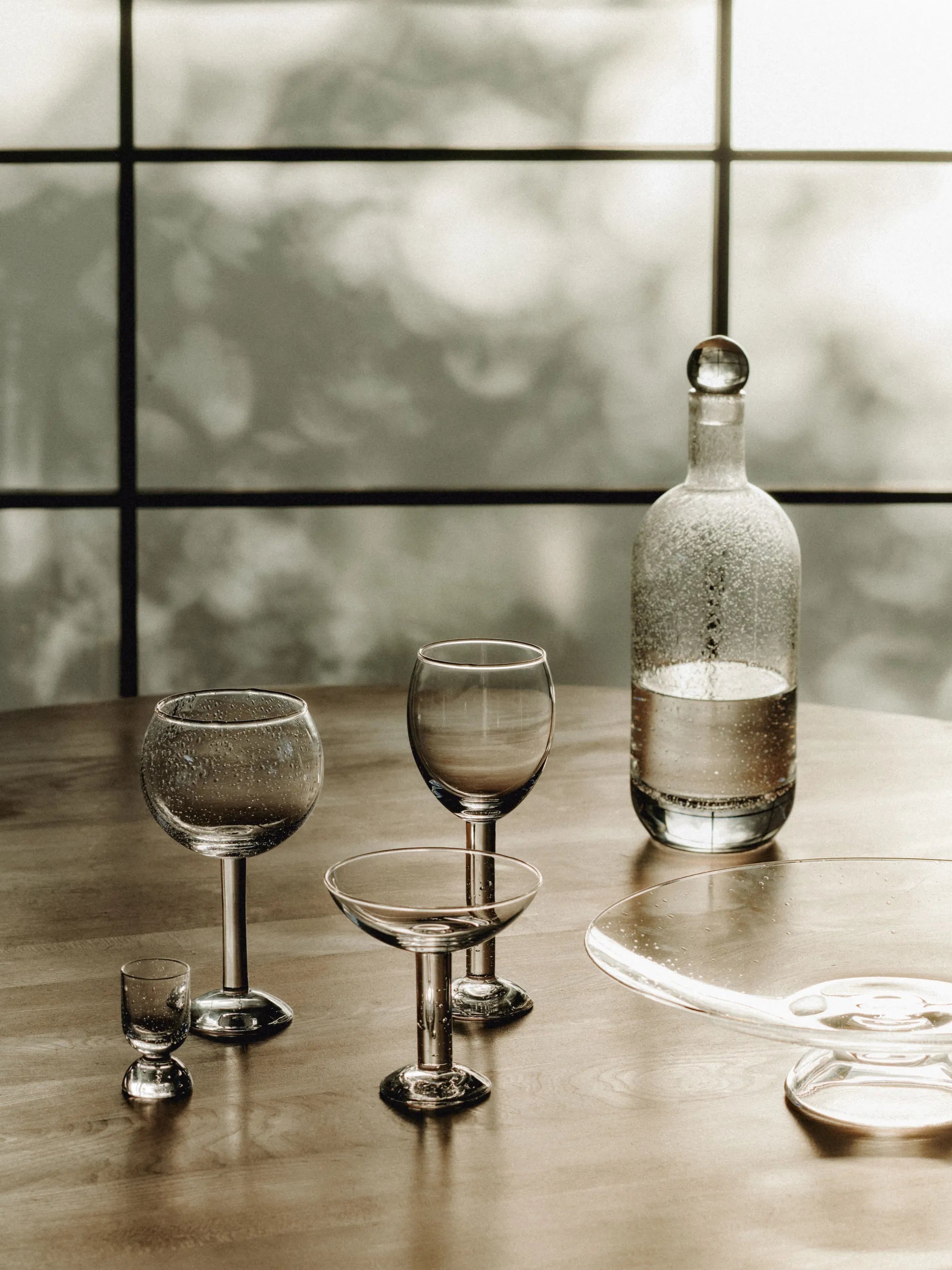 Bubble glass tall carafe (12cm)