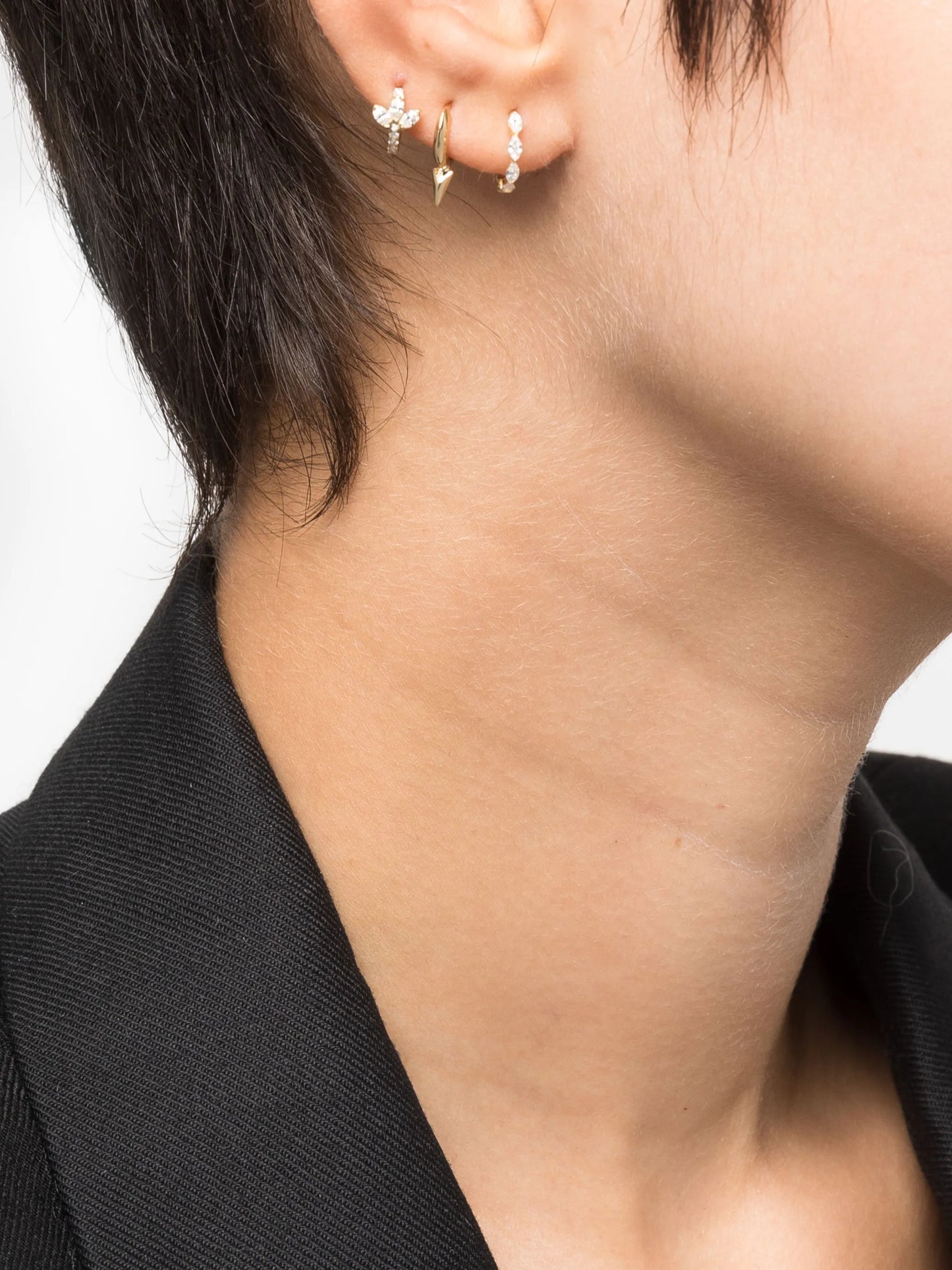 14kt yellow gold Faceted Short Spike hoop earring
