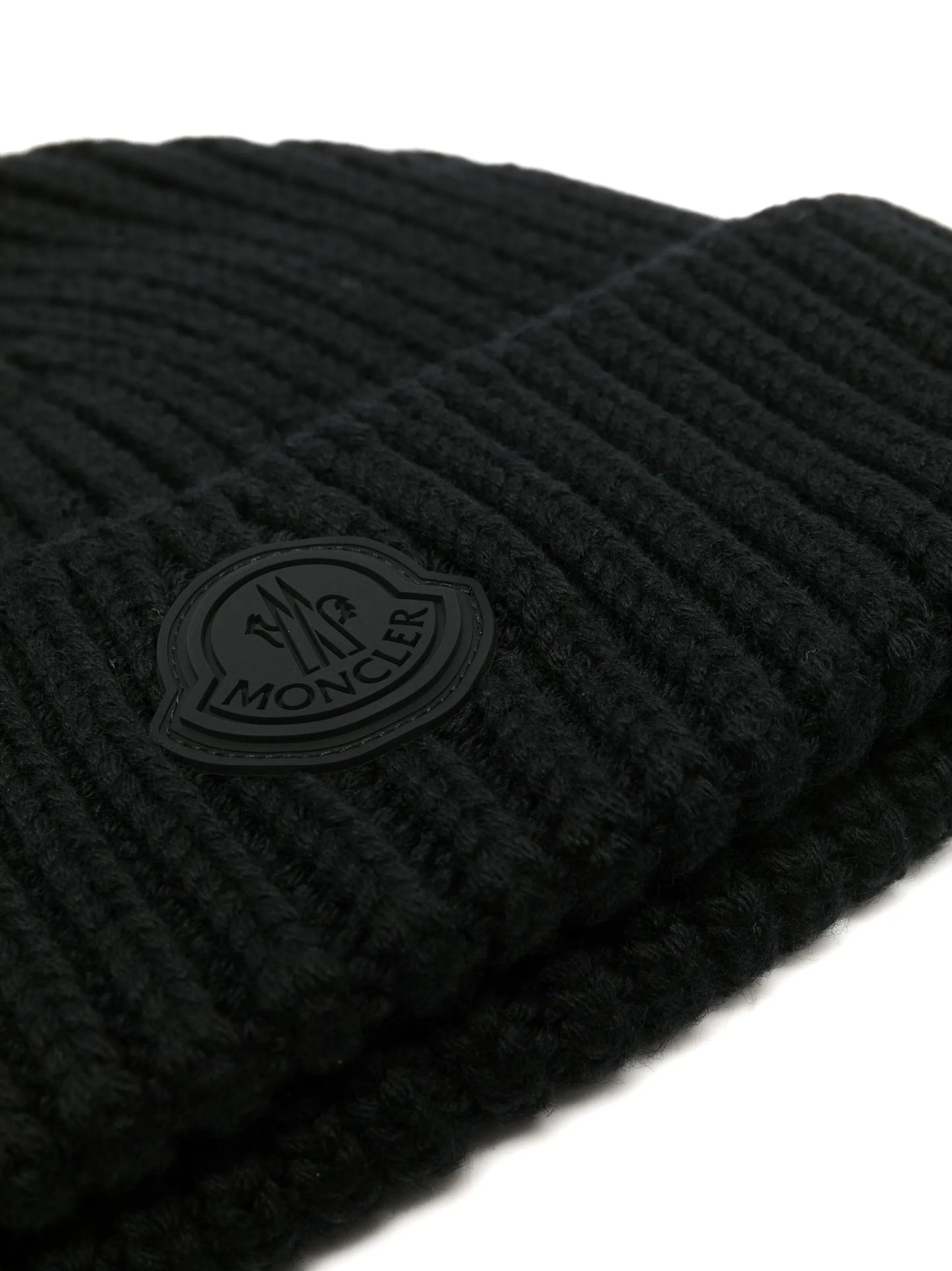 logo-patch ribbed-knit beanie