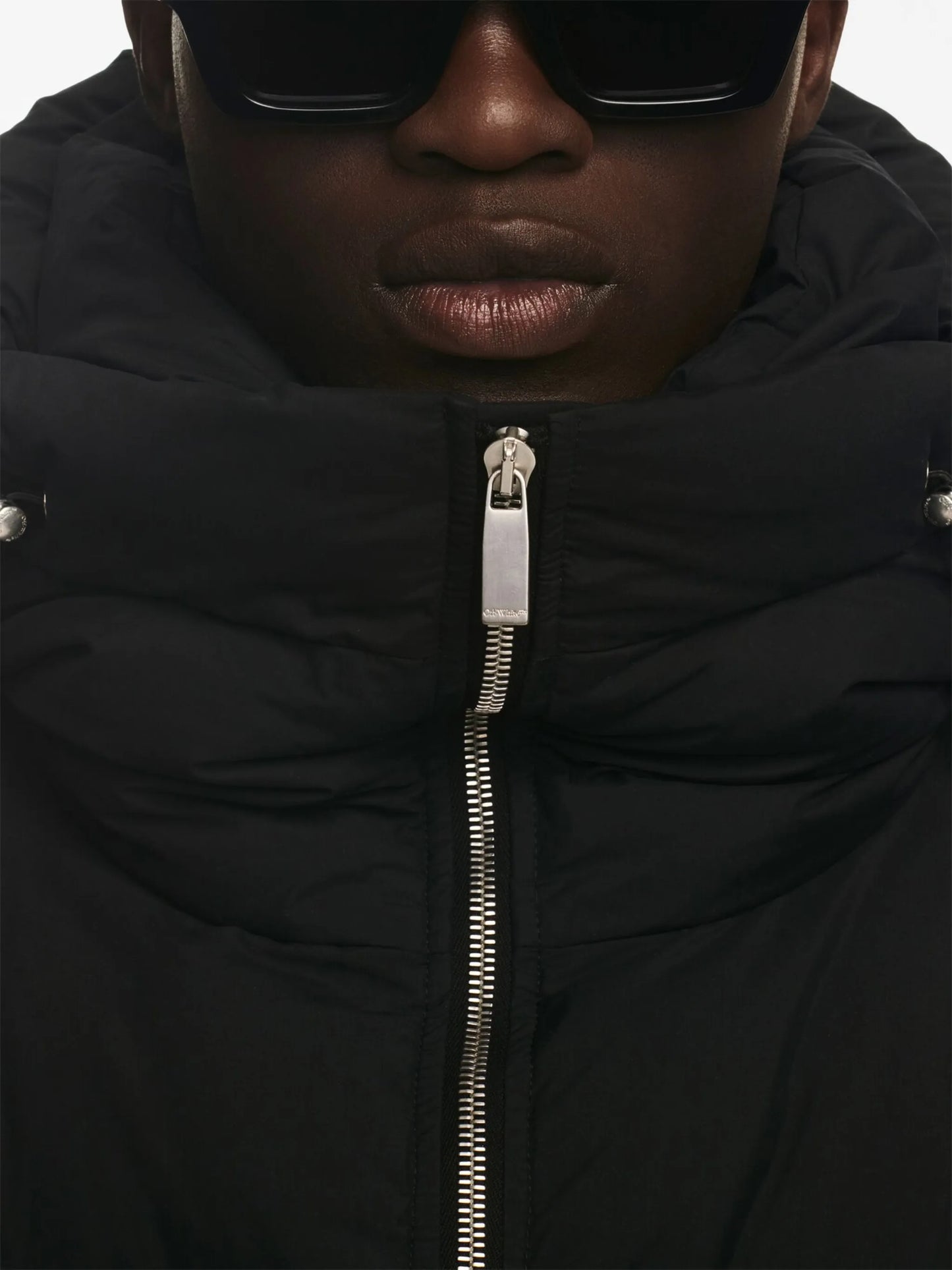 zip-fastening padded jacket