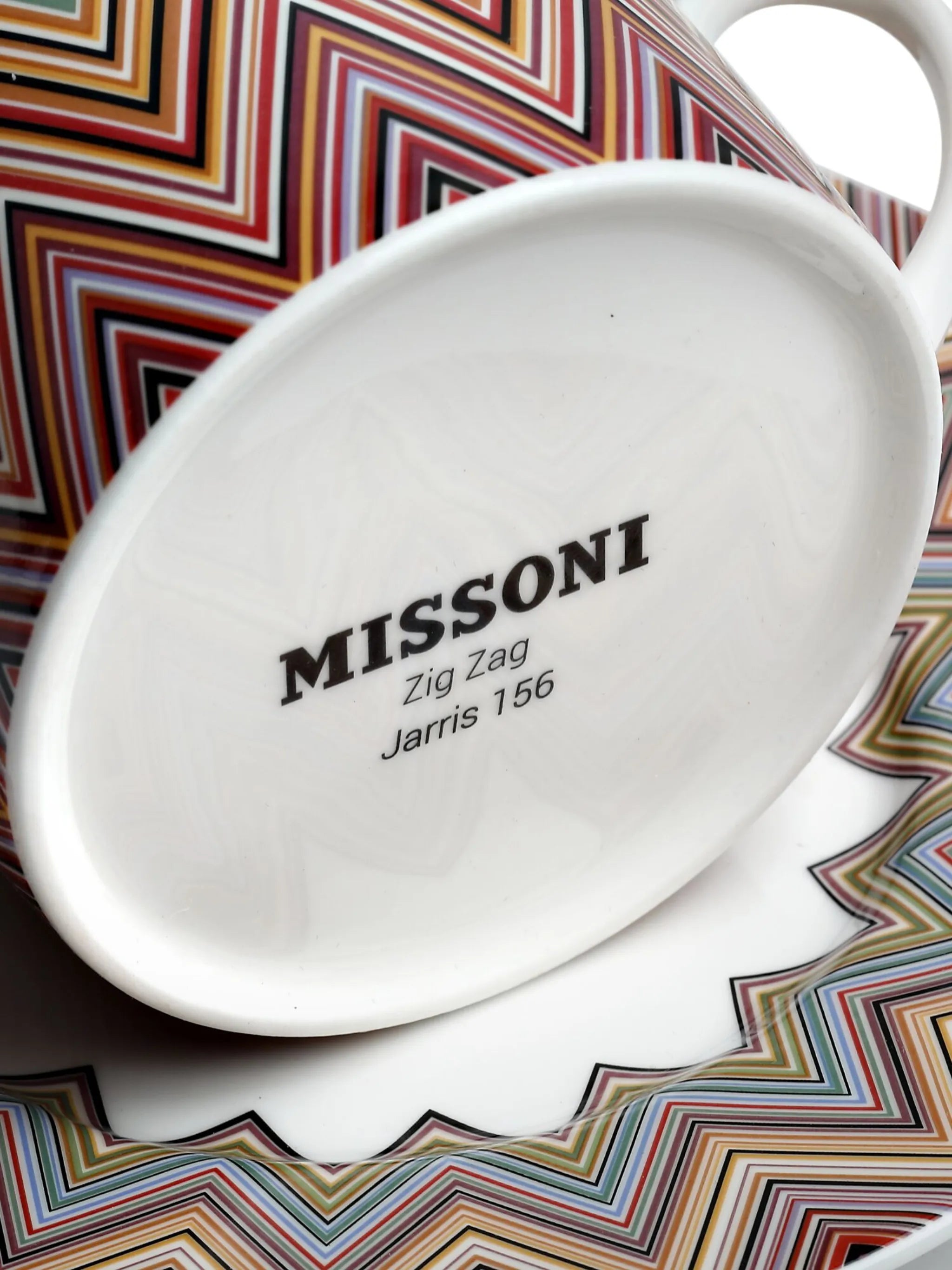 Zig Zag Jarris porcelain tea set