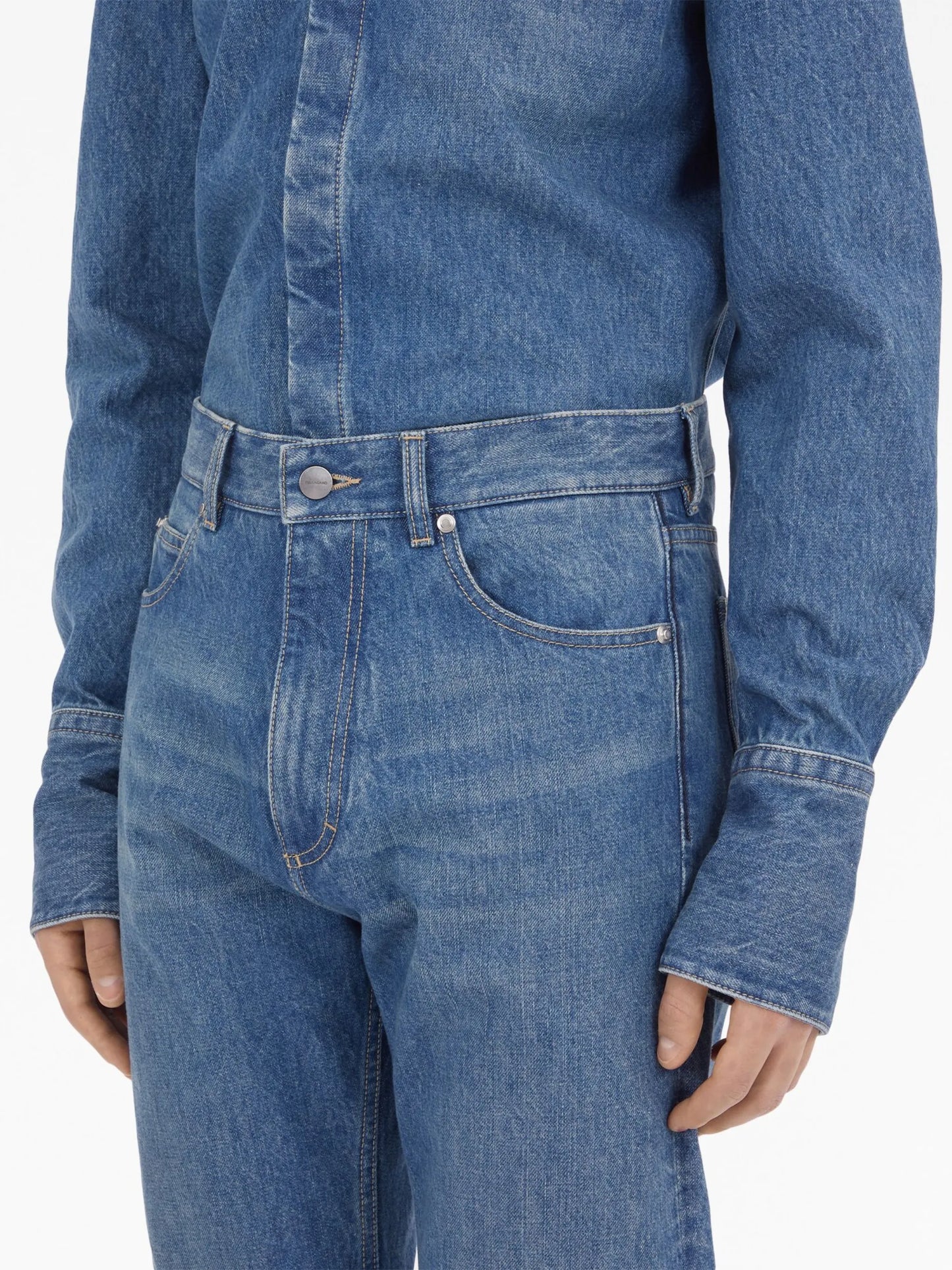 mid-rise straight-leg jeans