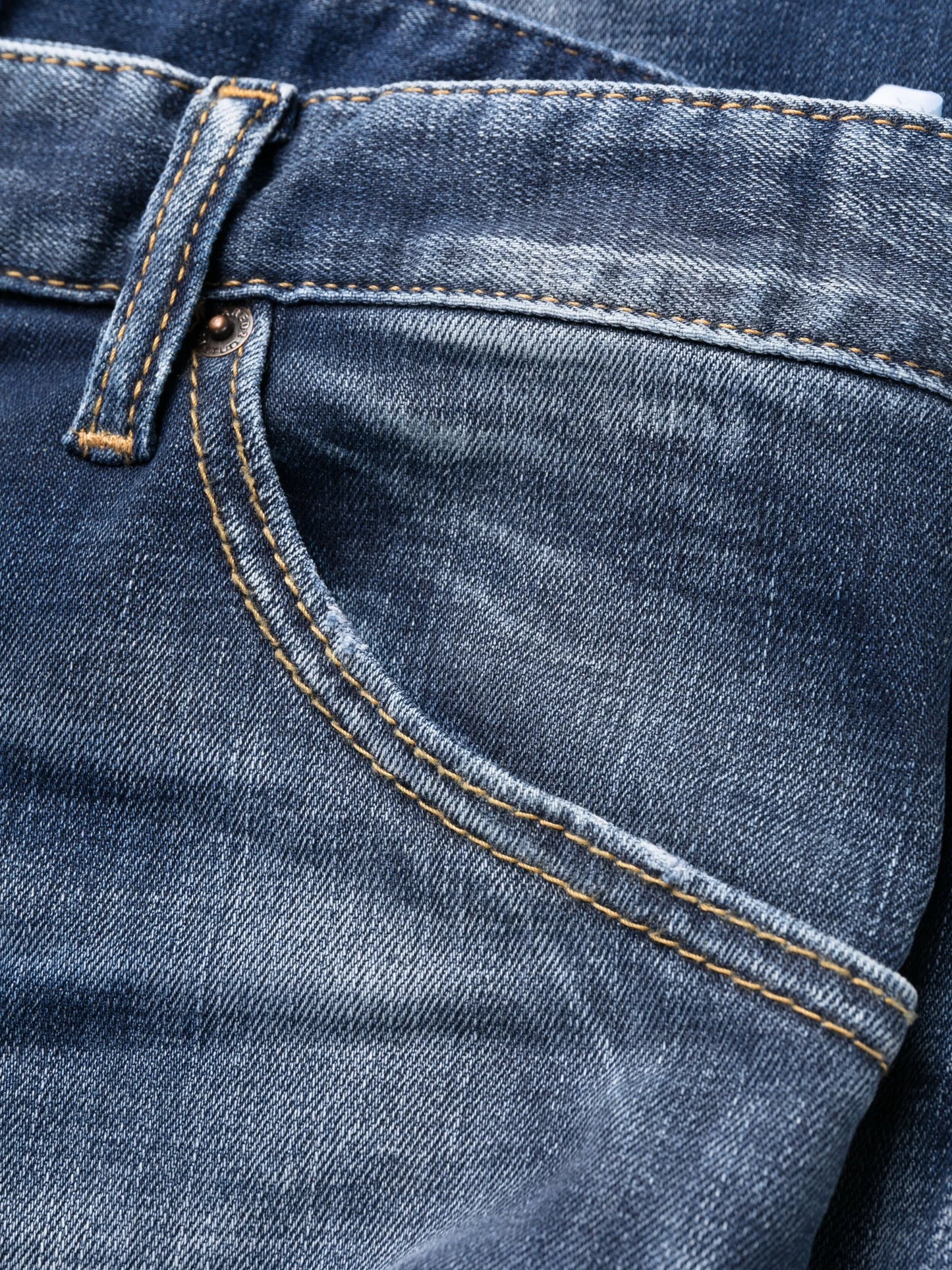 distressed-effect slim-leg jeans