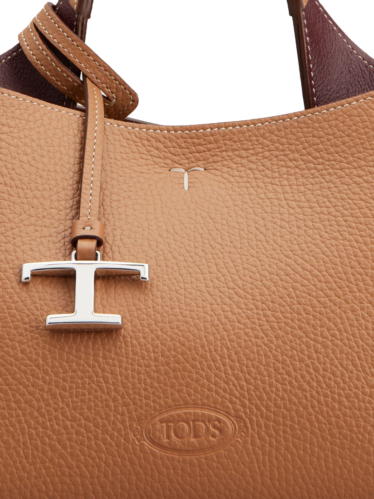 logo-pendant leather tote bag
