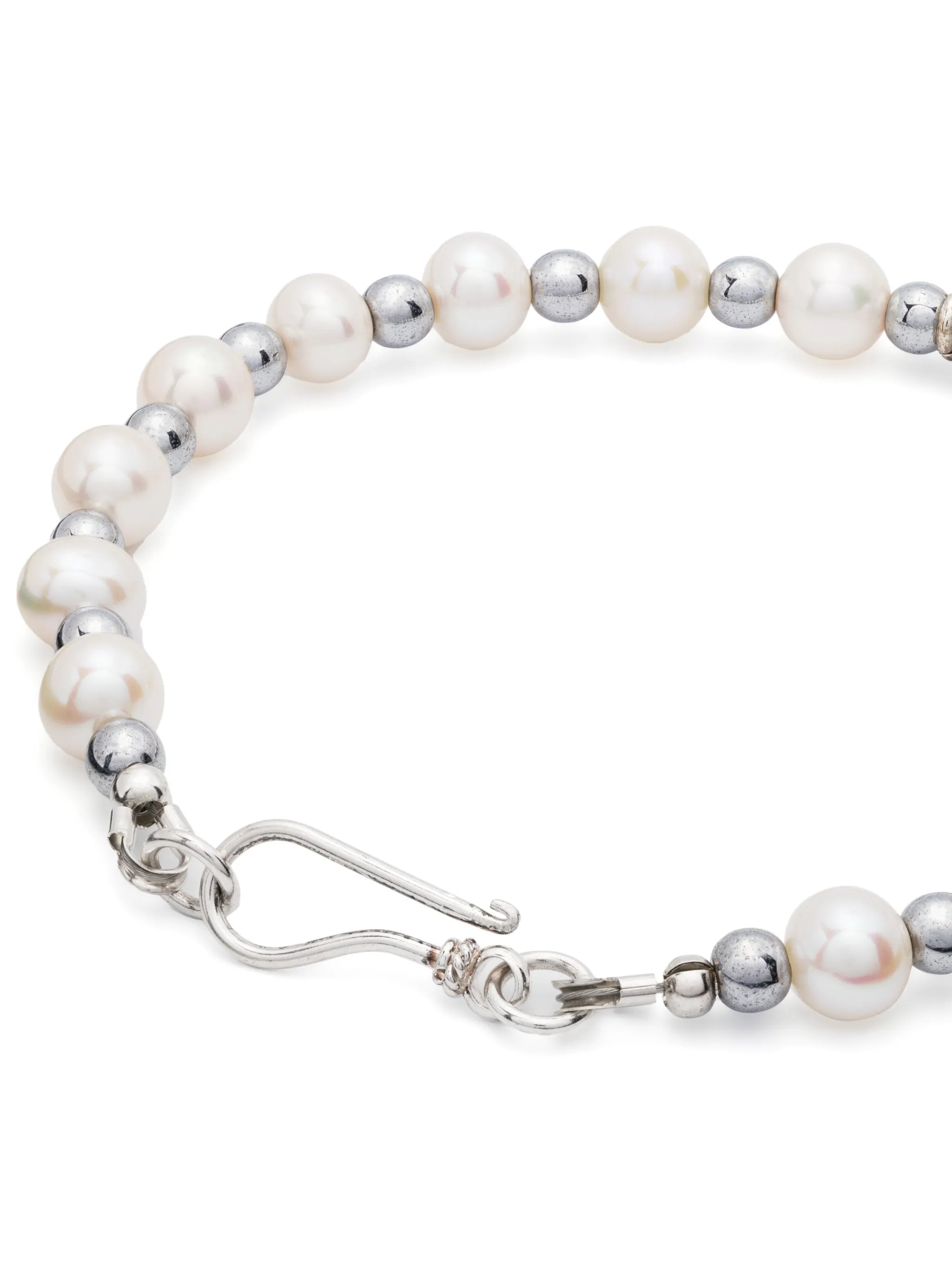 beaded pearl bracelet