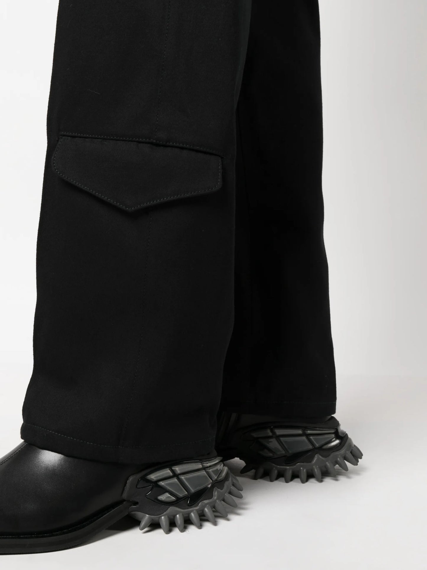panelled slim-fit cotton trousers